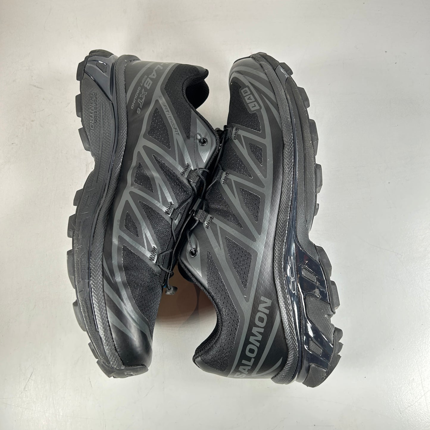 L41086600 Salomon XT-6 Triple Black [USED] - 9 M (Used)