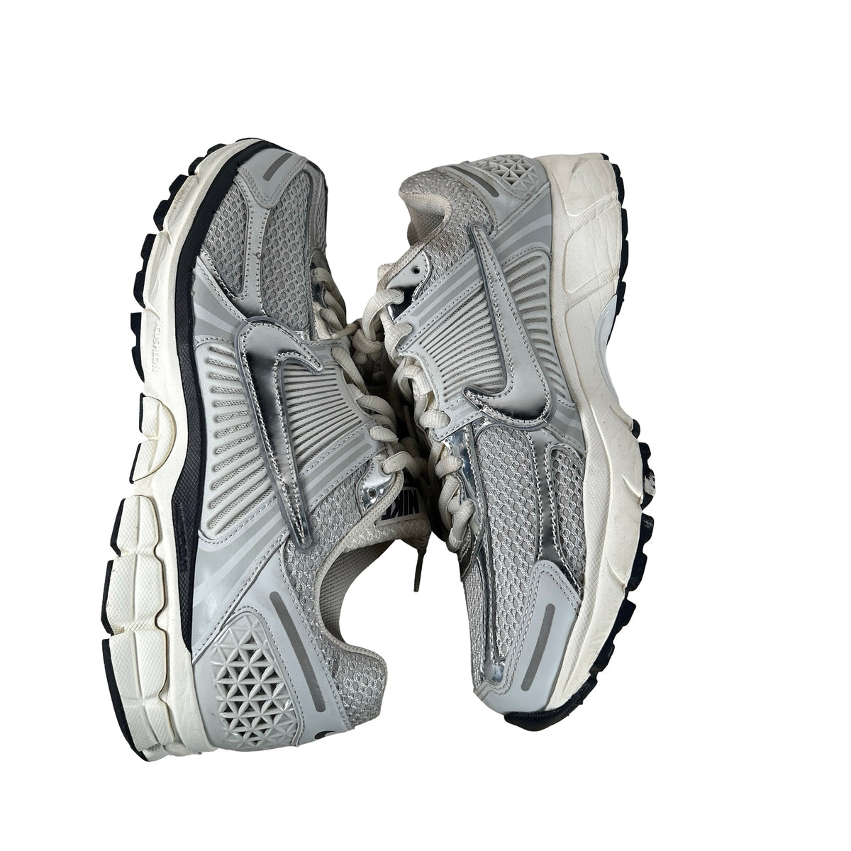 FD0884 025 Nike Zoom Vomero 5 Photon Dust Metallic Silver W [USED] - 13 W (Used3)