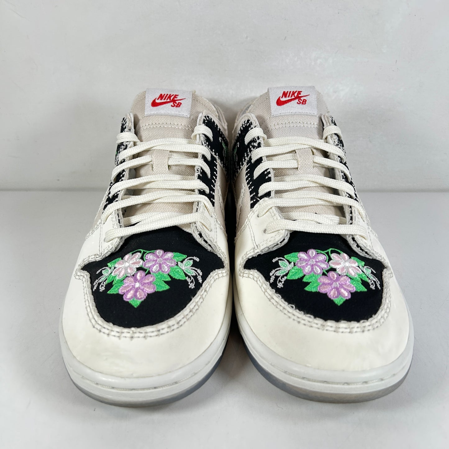 FD6951 300 Nike SB Dunk Low Decon N7 Black Sail [USED] - 11 M (Used)