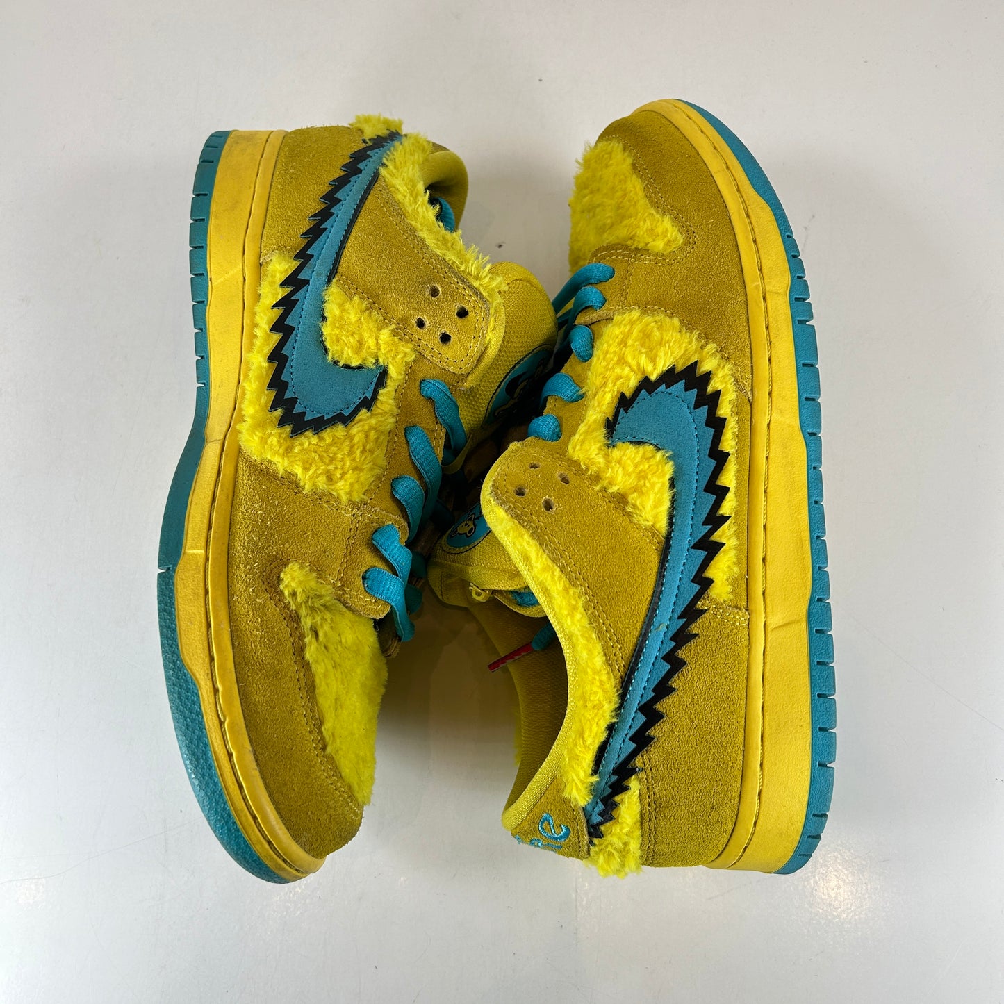 CJ5378 700 Nike SB Dunk Low Grateful Dead Amarillo