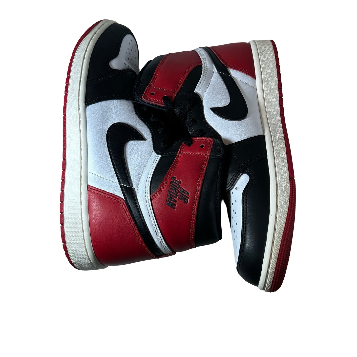 DZ5485 106 Air Jordan 1 High OG Black Toe Reimagined [USED] - 10.5 M (Used12)