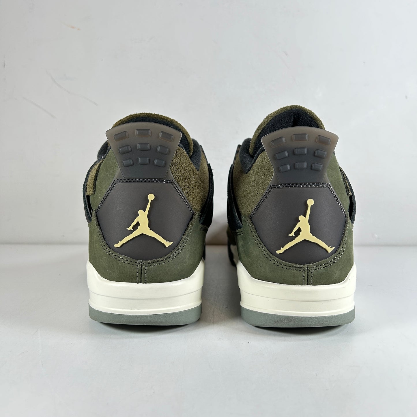 FB9927 200 Air Jordan 4 Craft Medium Olive [USED] - 11.5 M (Used2)