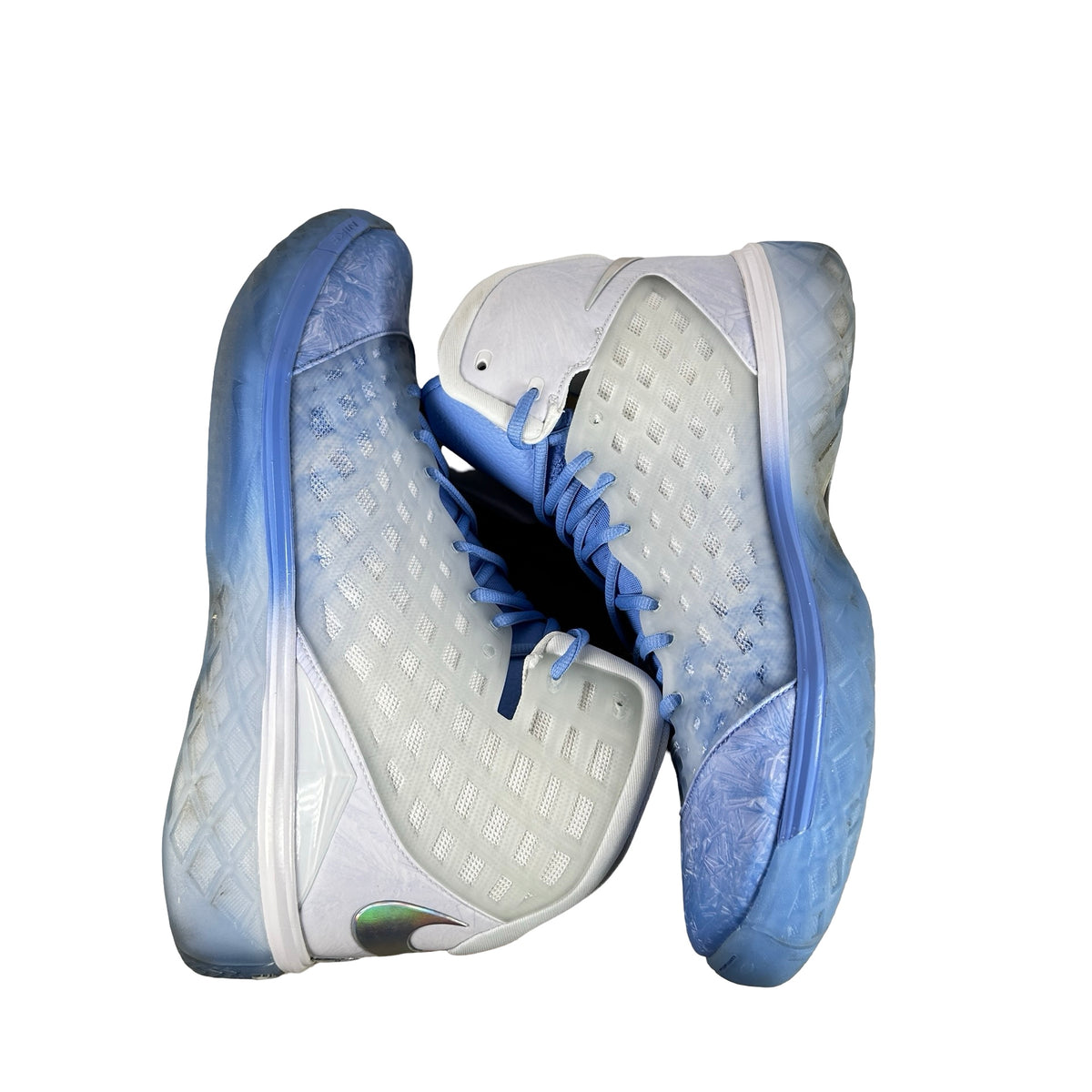 IQ5338 400 Nike Kobe 3 Protro Christmas [USED] - 13 M (Used)