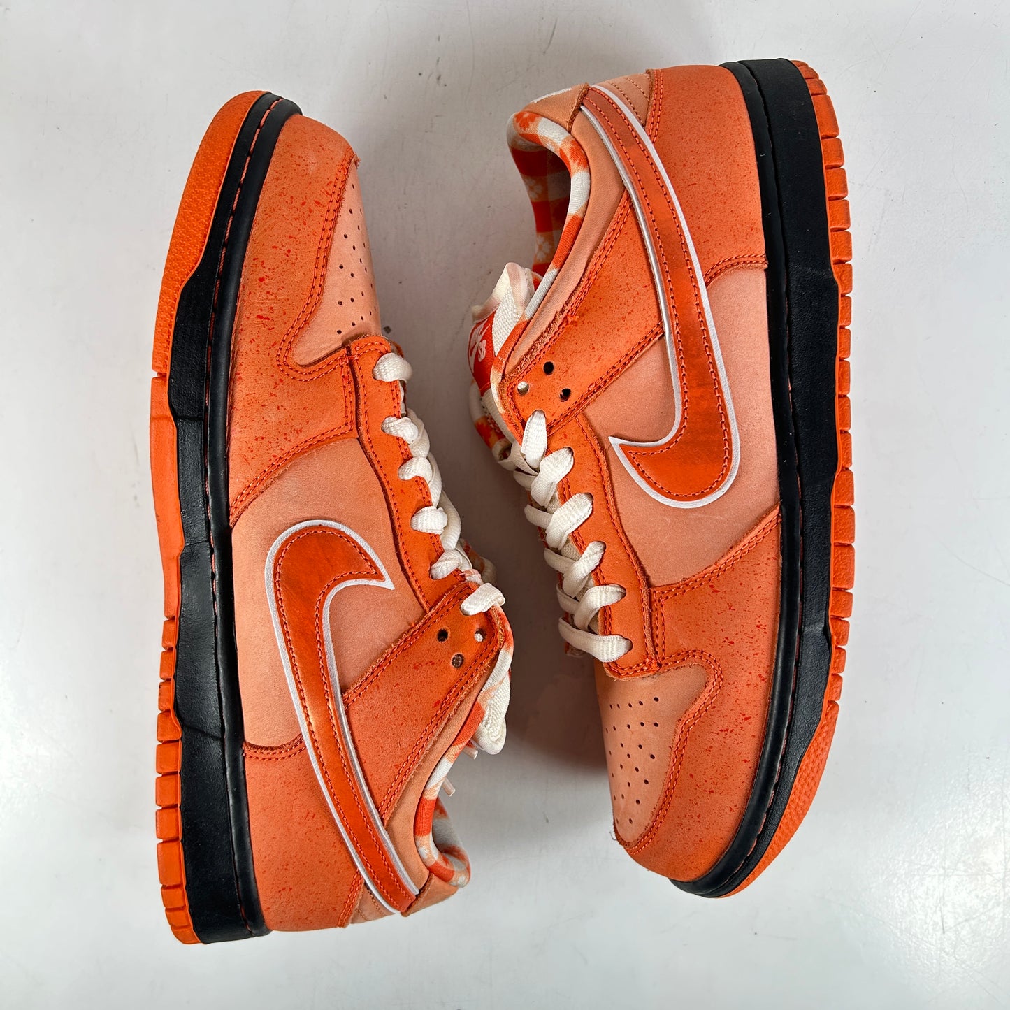 FD8776 800 Nike SB Dunk Low Concepts Orange Lobster [USED] - 9.5 M (Used)