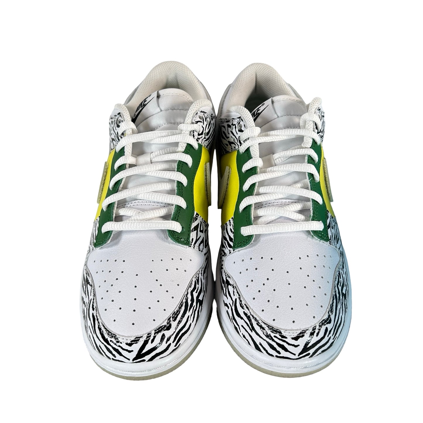 DR7305 100 Nike Dunk Low Doernbecher Zoe [USED] - 7.5 M (Used)