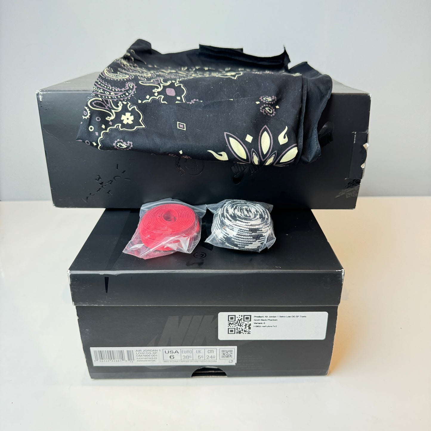 DM7866 001 Jordan 1 Retro Low OG Travis Scott Black Phantom [USED] - 6 M (Used)