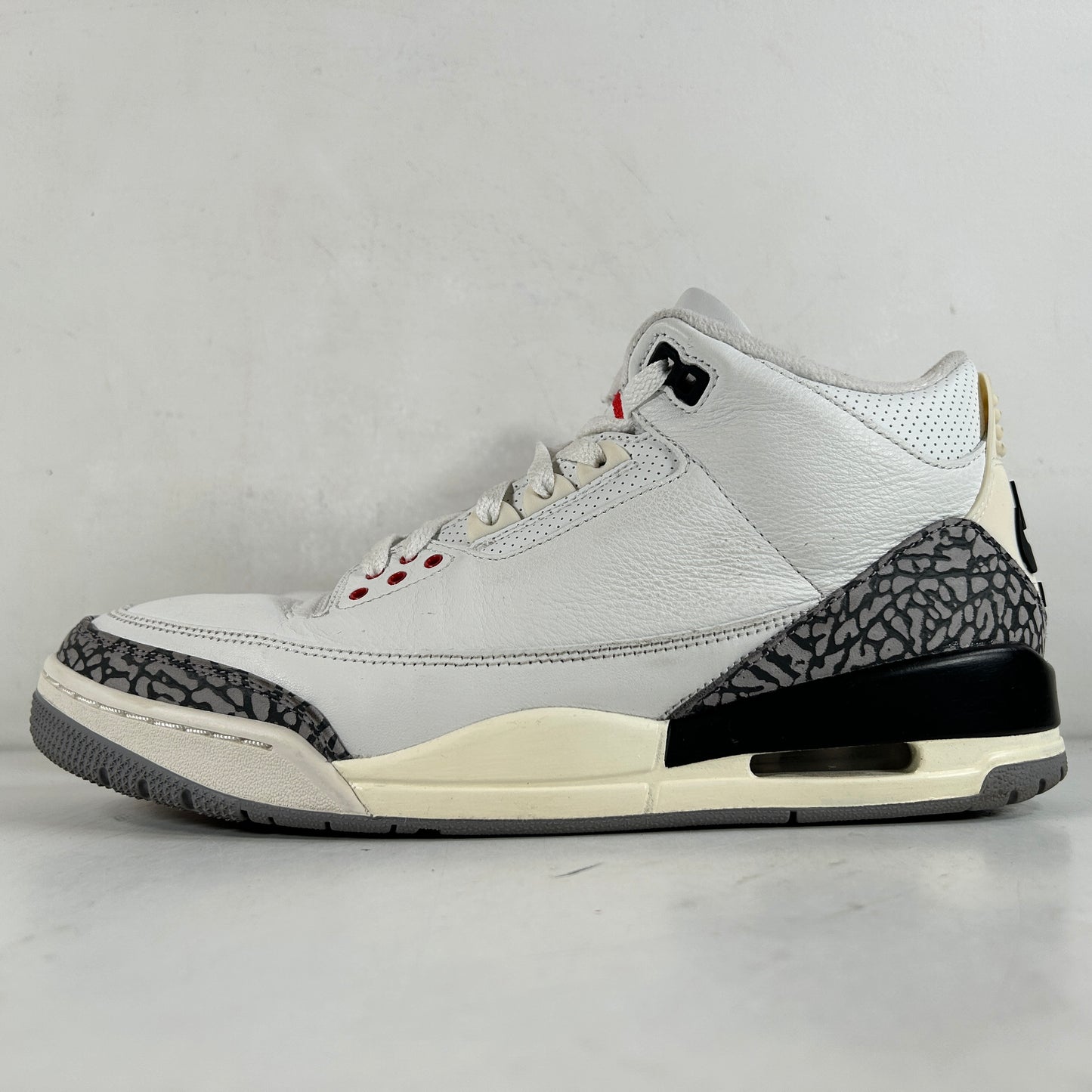 DN3707 100 Jordan 3 Retro White Cement Reimagined [USED] - 10.5 M (Used6)