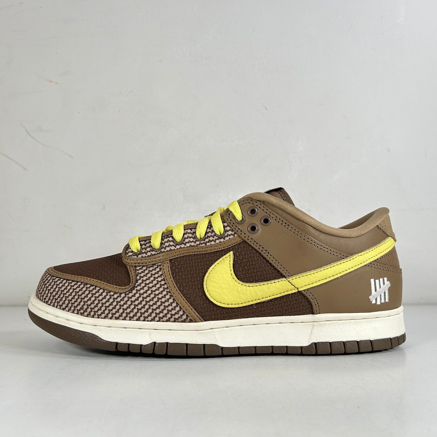 DH3061 200 Nike Dunk Low SP INVICTO Cantina Dunk