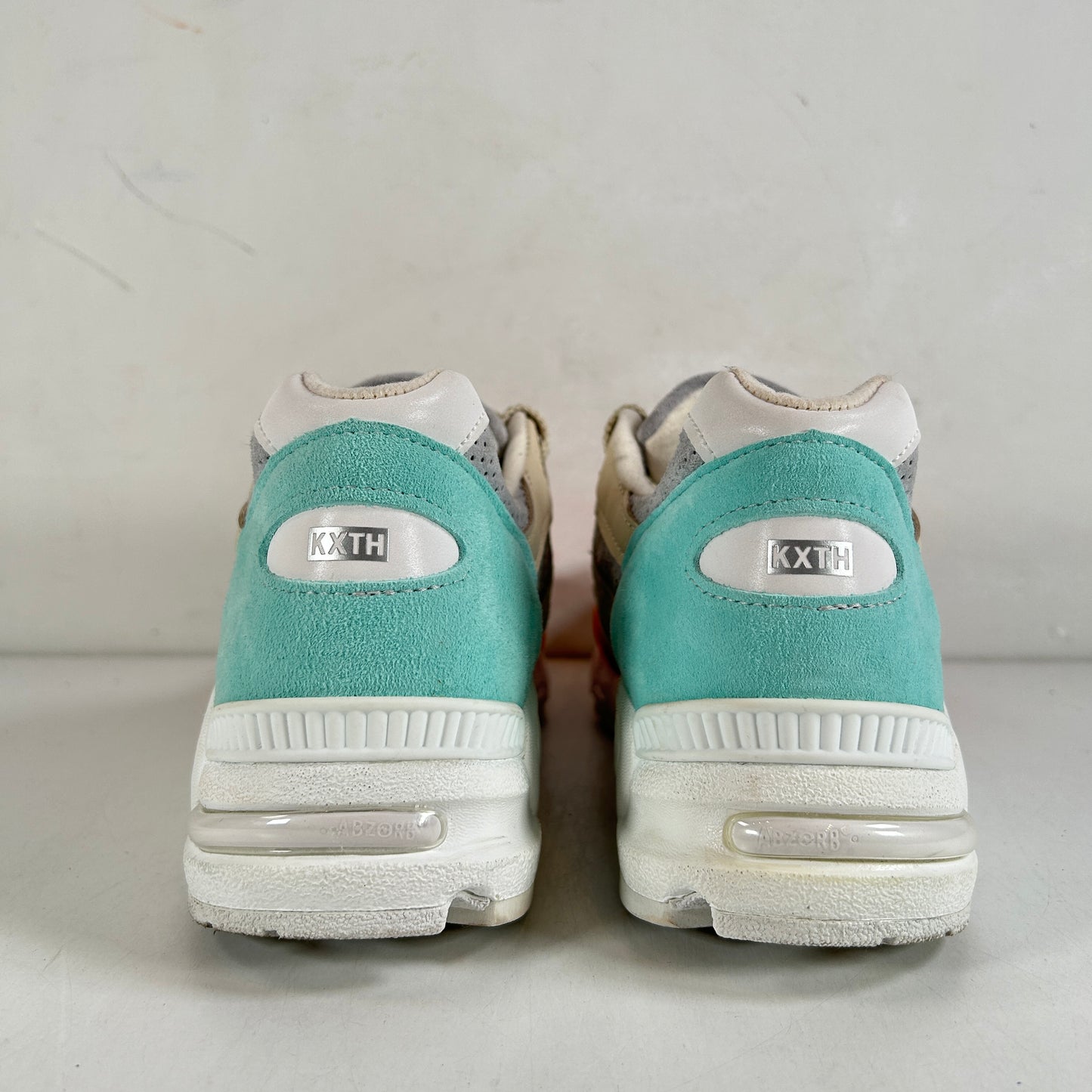 M990KC2 New Balance 990v2 Kith Cyclades [USED] - 10.5 M (Used)