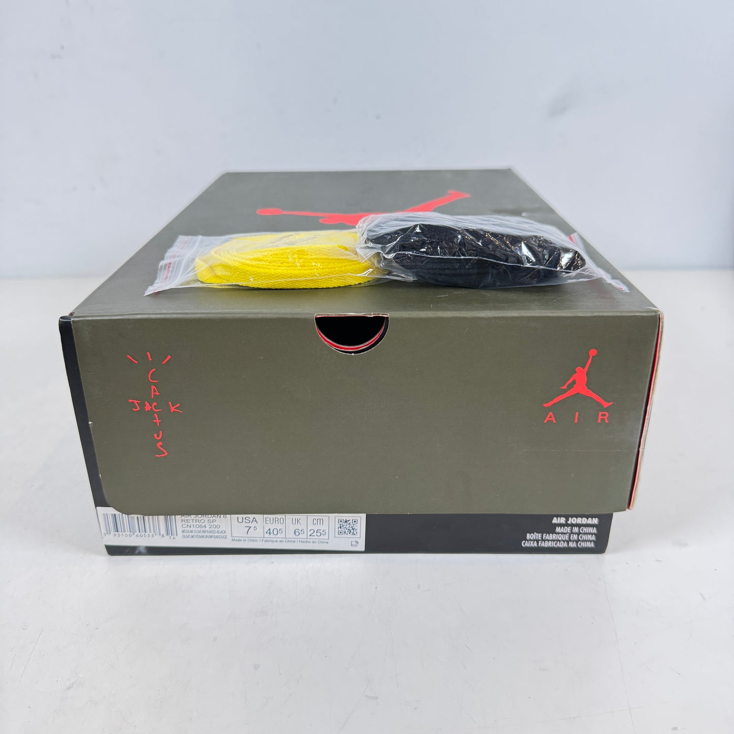 CN1084 200 Jordan 6 Retro Travis Scott [USED] - 7.5 M (VNDS)