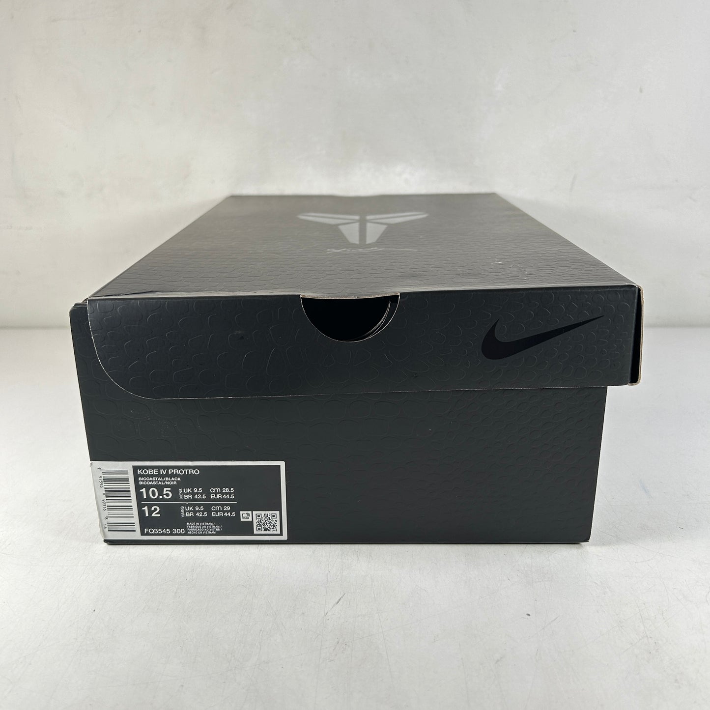 FQ3545 300 Nike Kobe 4 Protro Girl Dad [USED] - 10.5 M (Used)