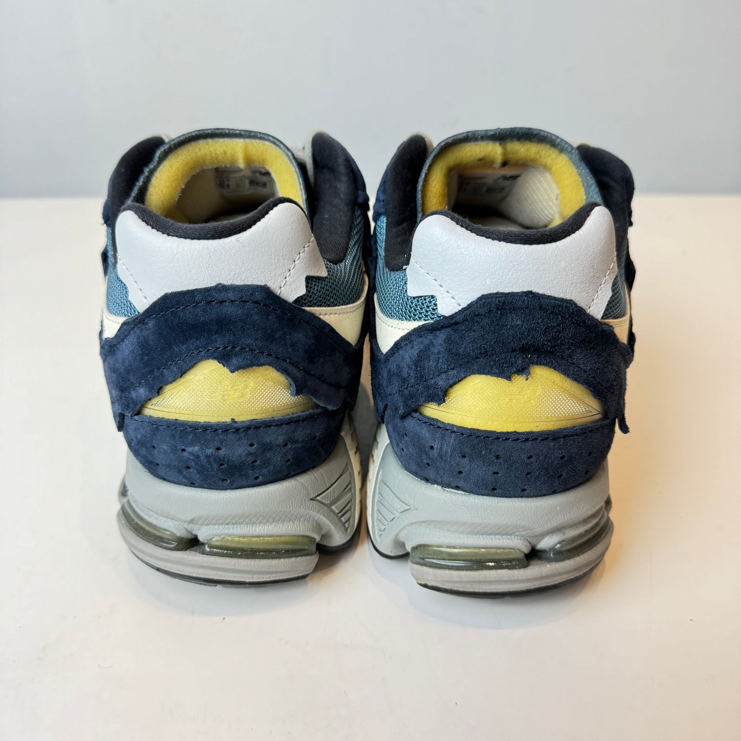 M2002RDF New Balance 2002R Protection Pack Dark Navy [USED] - 10.5 M (Used)