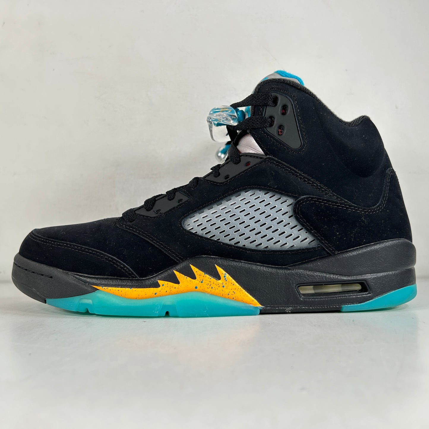 DD0587 047 Jordan 5 Retro Aqua [USED] - 10 M (Used)