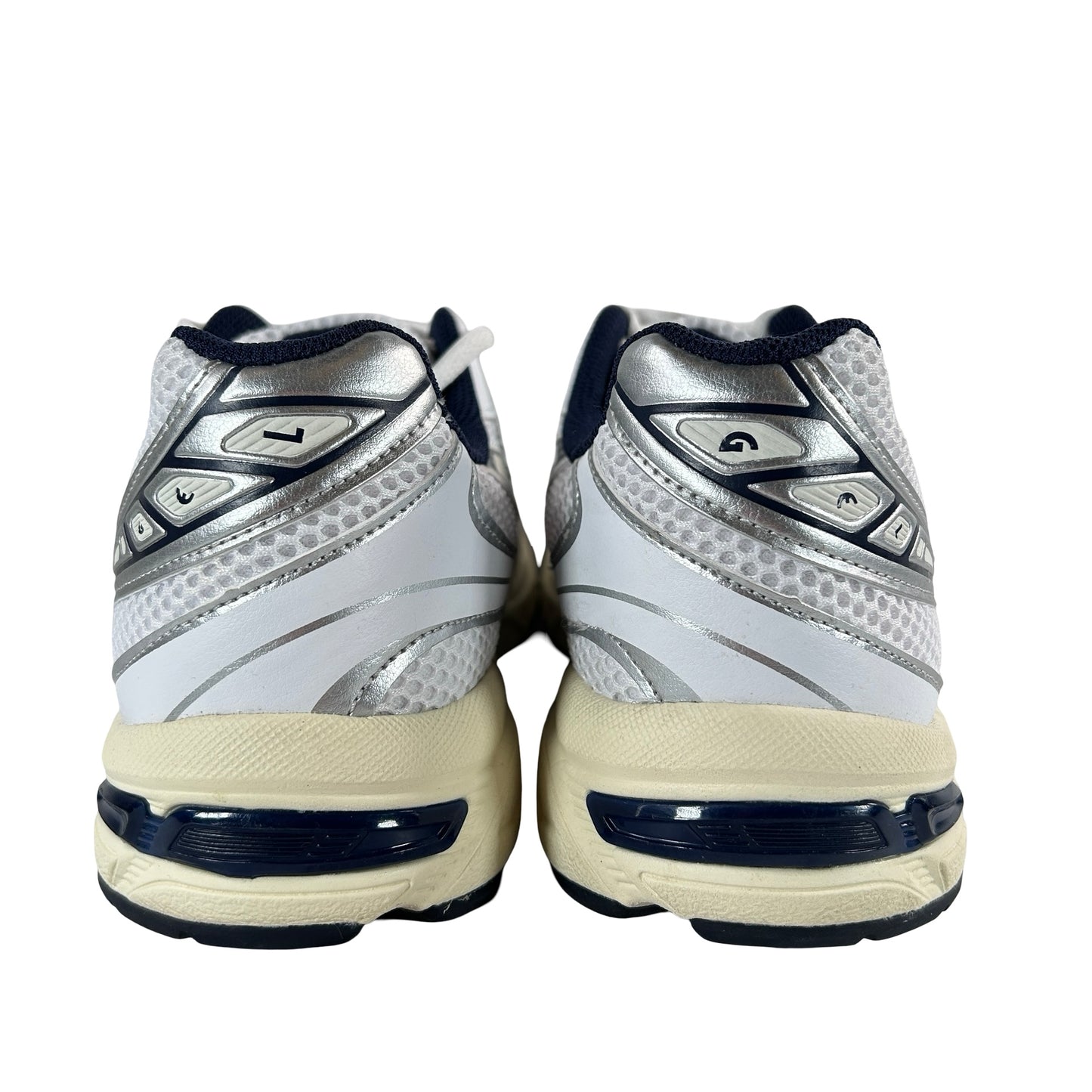 1202A164 110 ASICS Gel-1130 White Midnight (W) [USED] - 10 W (Used)