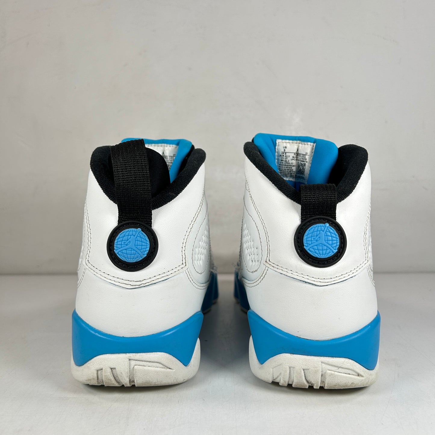 FQ8992 101 Jordan 9 Retro Powder Blue (2024) [USED] - 9 M (Used2)