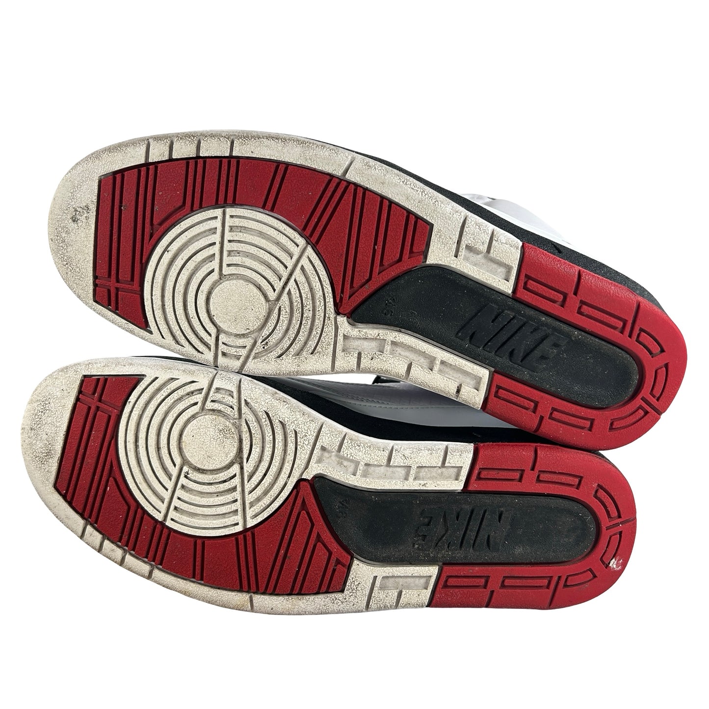 DX2454 106 Jordan 2 Retro OG Chicago (2022) [USED] - 9.5 M (Used4)