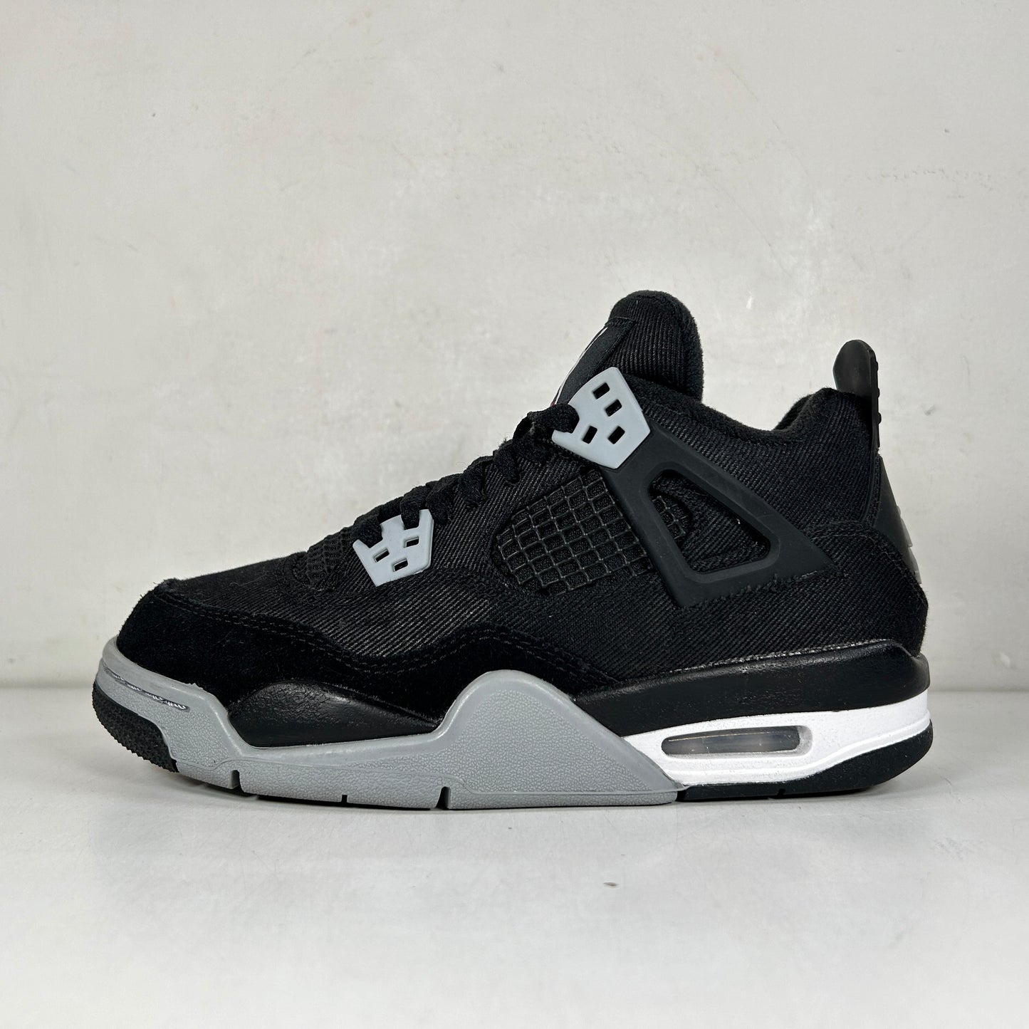 DV0553 006 Jordan 4 Retro Black Canvas GS [USED] - 4 Y (Used)