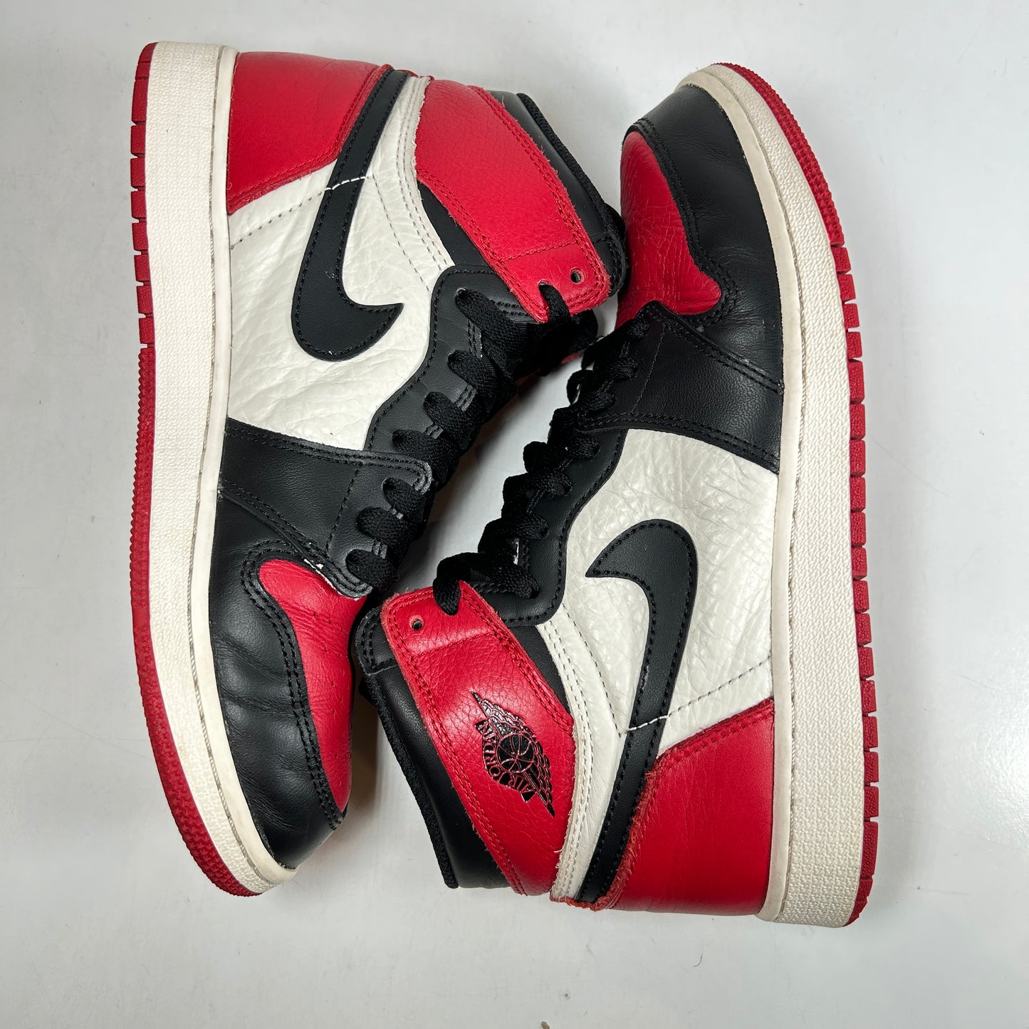 575441 610 Jordan 1 Retro High Bred Toe (GS) [USED] - 7 Y (Used)