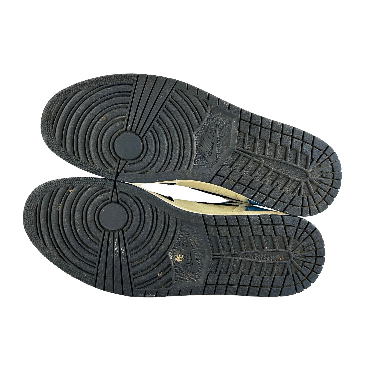 555088 140 Jordan 1 Retro High Obsidian [USED] - 13 M (Used5)