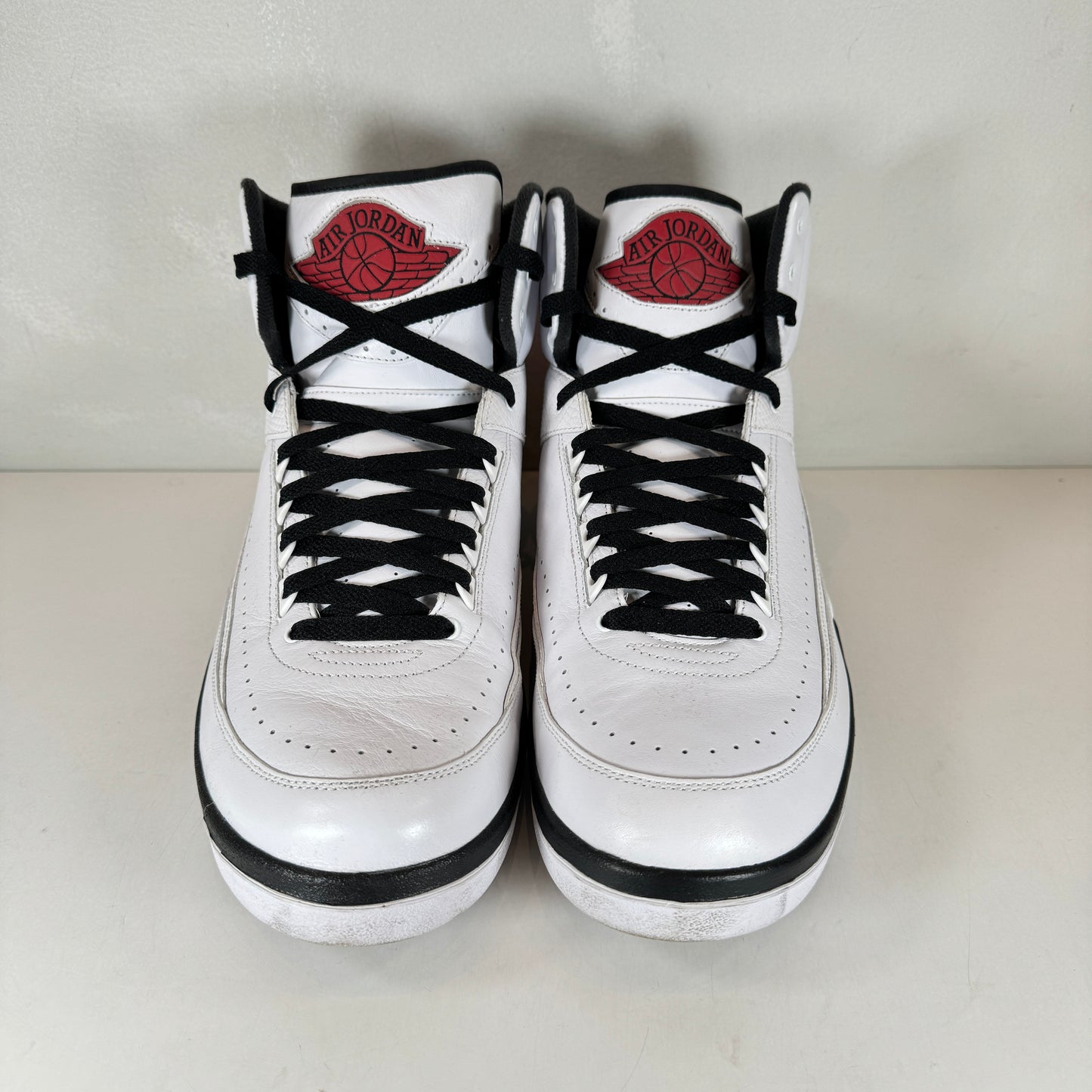 DX2454 106 Jordan 2 Retro OG Chicago (2022) [USED] - 15 M (Used)