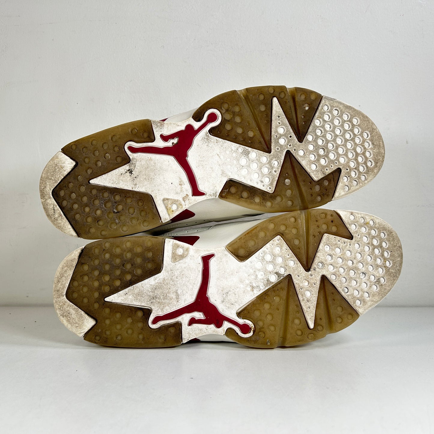 384664 116 Jordan 6 Maroon [USED] - 10 M (Used)
