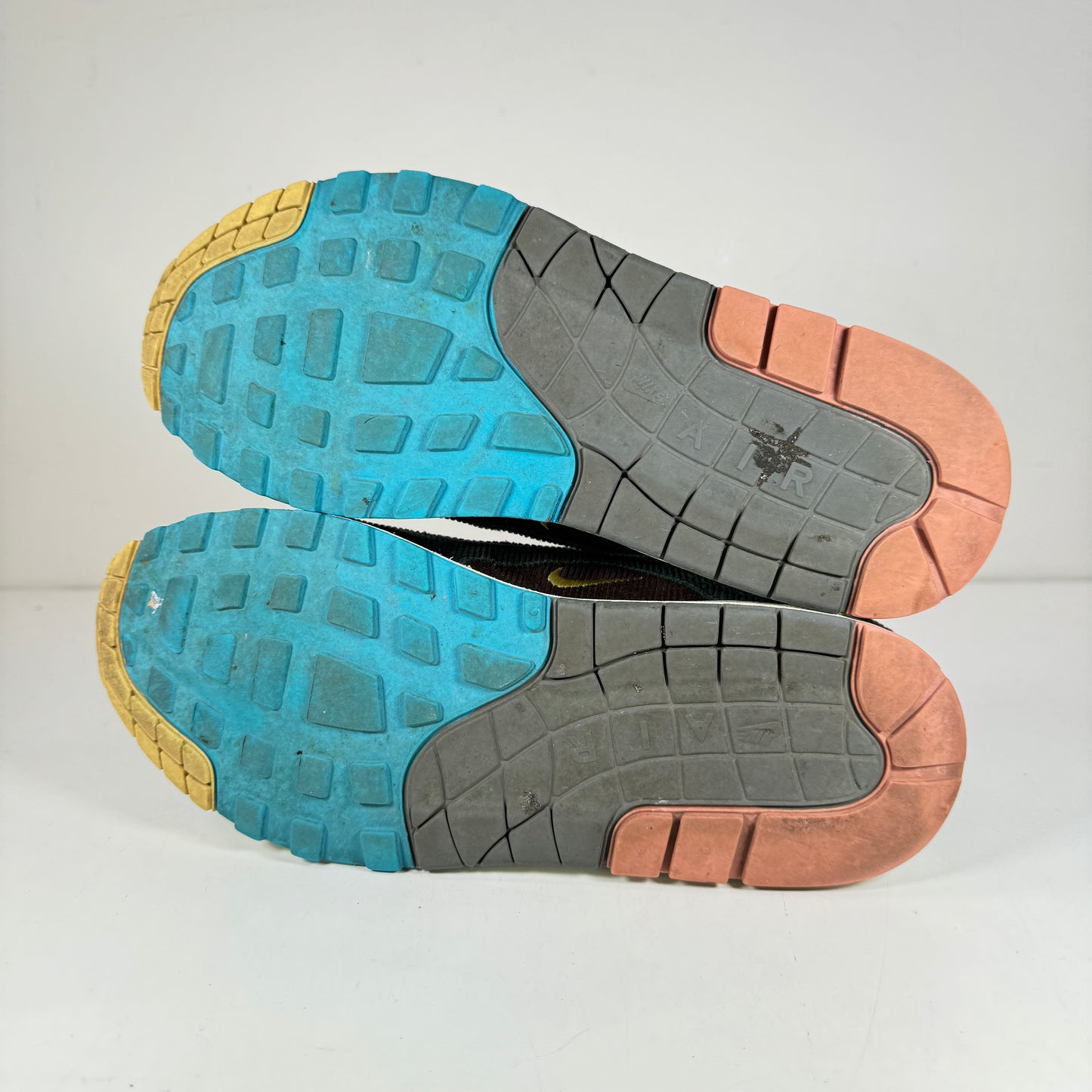 AJ4219 400 Air Max 1/97 Sean Wotherspoon [USED] - 9.5 M (Used)