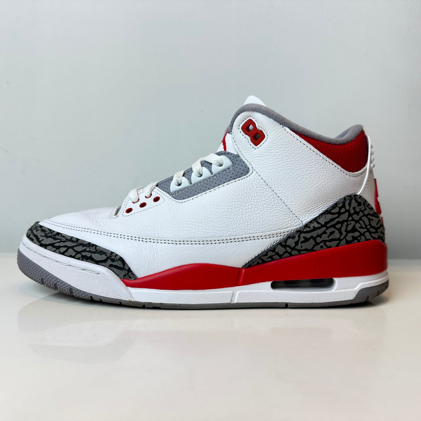 DN3707 160 Jordan 3 Retro Fire Red (2022) [USED] - 10 M (Used)