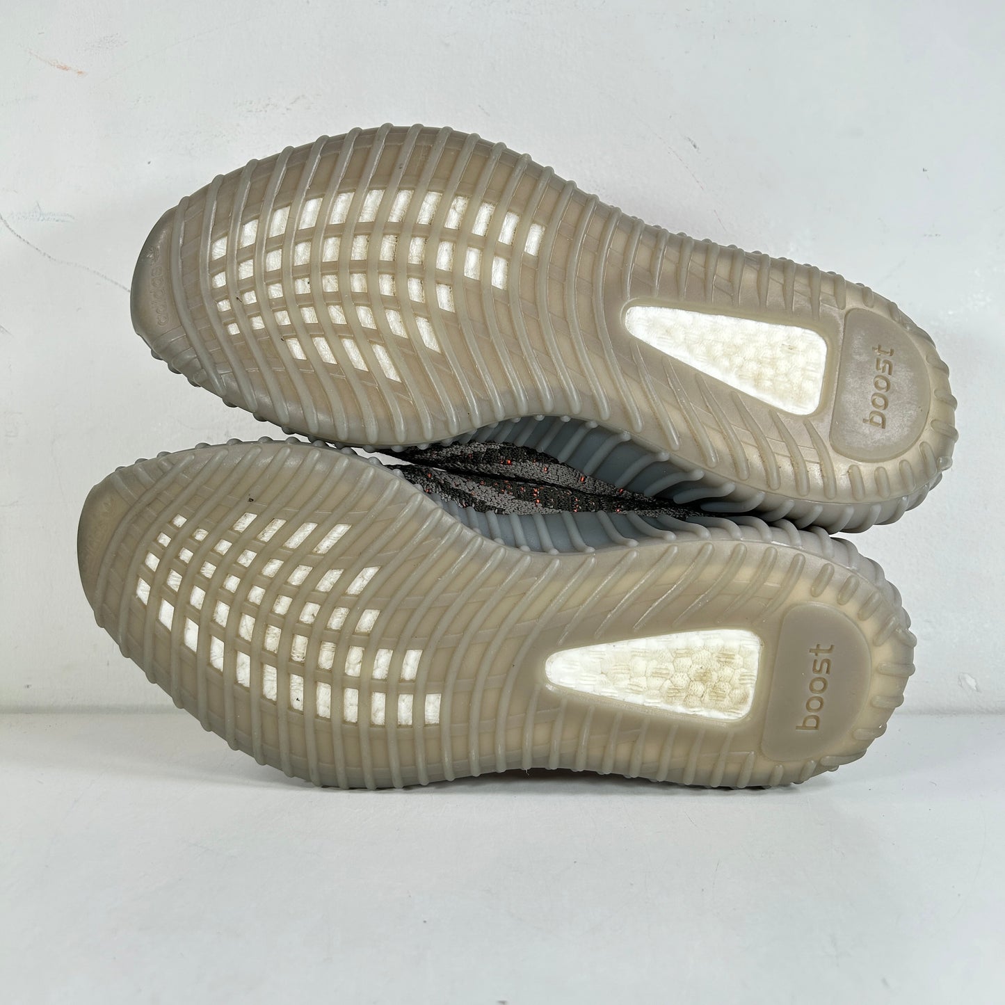 GW1229 Yeezy Boost 350 V2 Beluga Reflective [USED] - 9 M (VNDS)