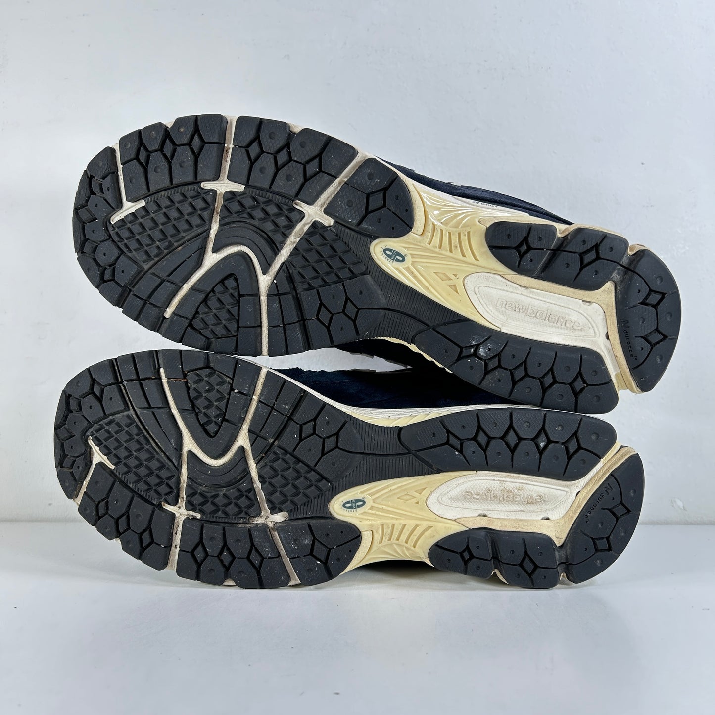 M2002RCA New Balance 2002R Navy Eclipse [USED] - 11.5 M (Used)