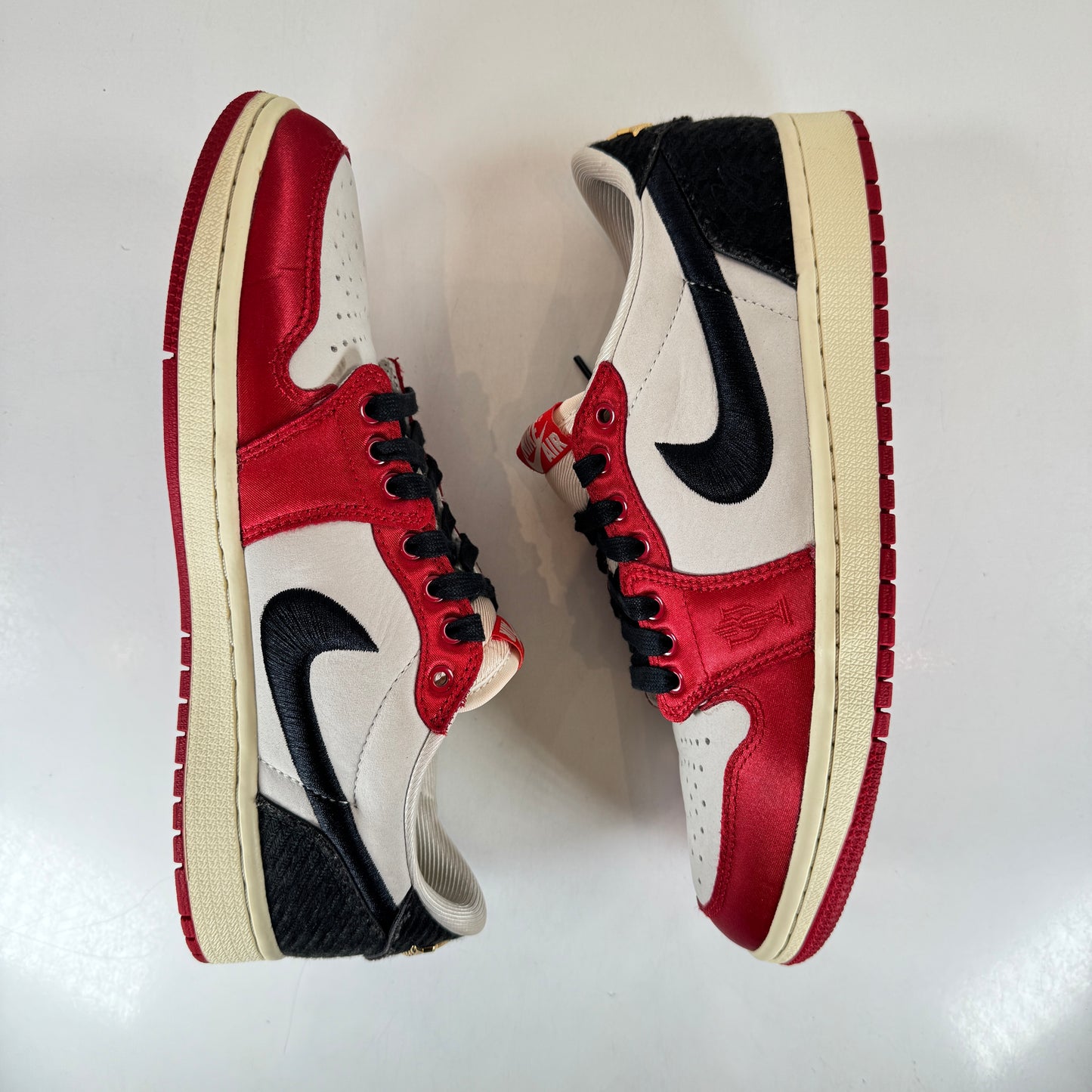 FN0432 100 Jordan 1 Retro Low OG Trophy Room Away [USED] - 8 M (Used2)