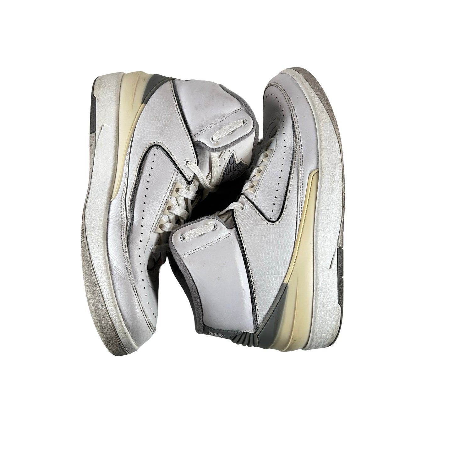 DR8884 100 Jordan 2 Retro Cement Grey [USED] - 9 M (Used) (No Box)