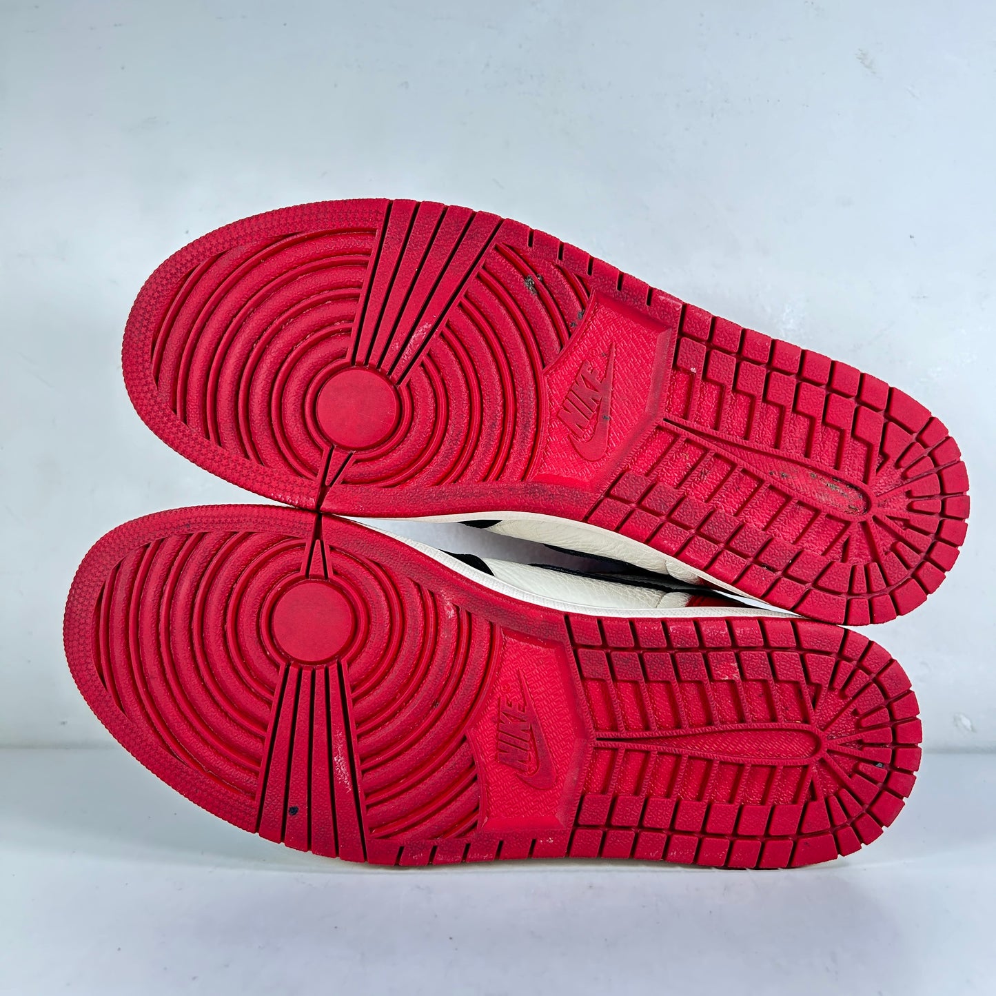 555088 610 Jordan 1 Bred Toe [USED] - 9.5 M (Used2)