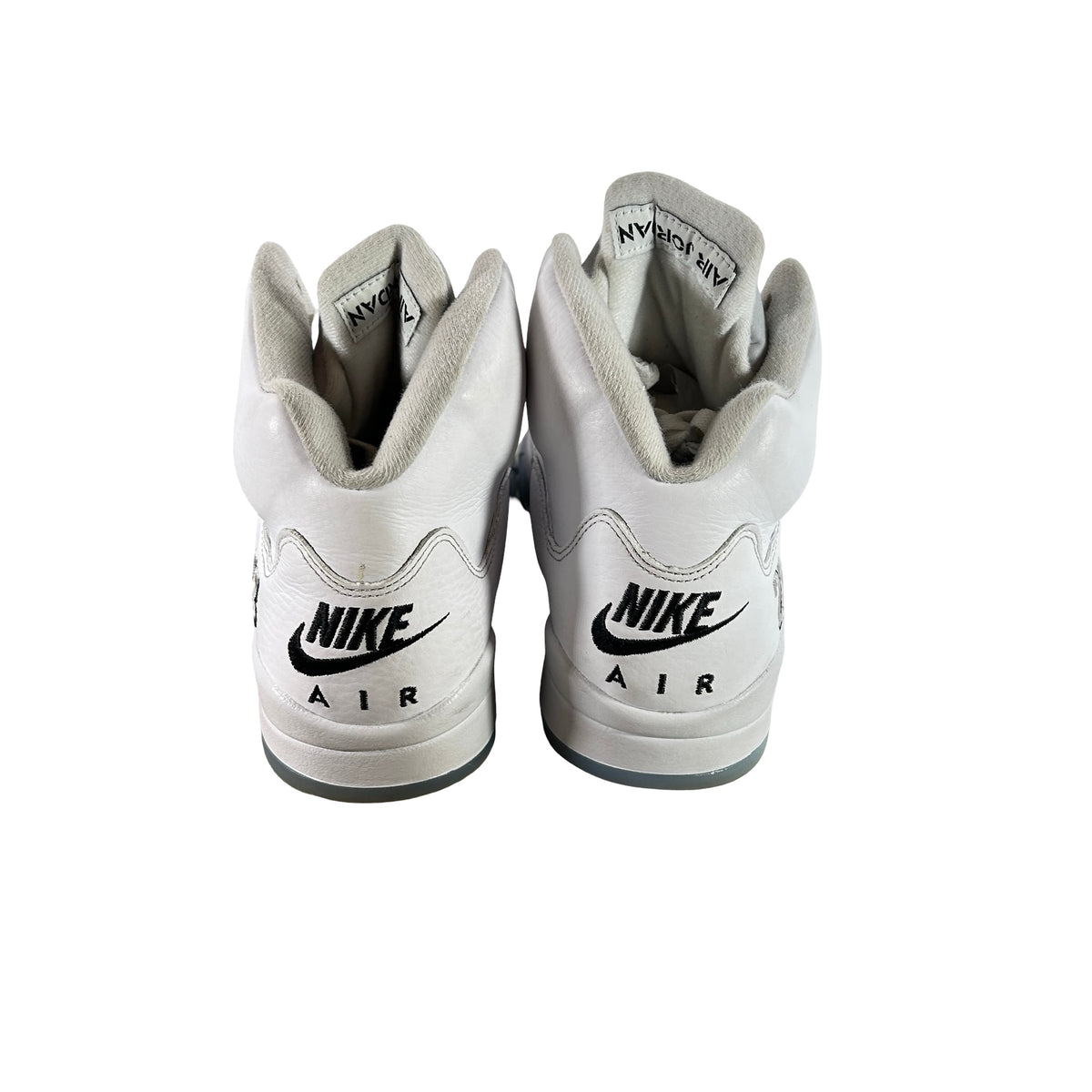 HQ7978 103 Jordan 5 Retro White Metallic (2026) [USED] - 8.5 M (Used)