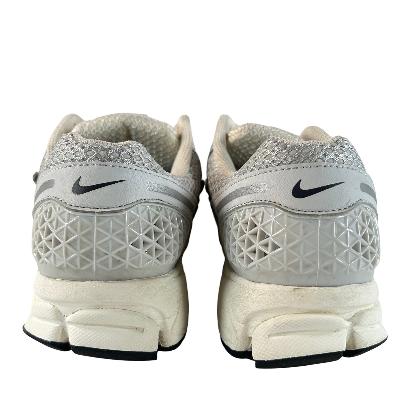 FD0884 025 Nike Zoom Vomero 5 Photon Dust Metallic Silver W [USED] - 10 W (Used) (No Box)