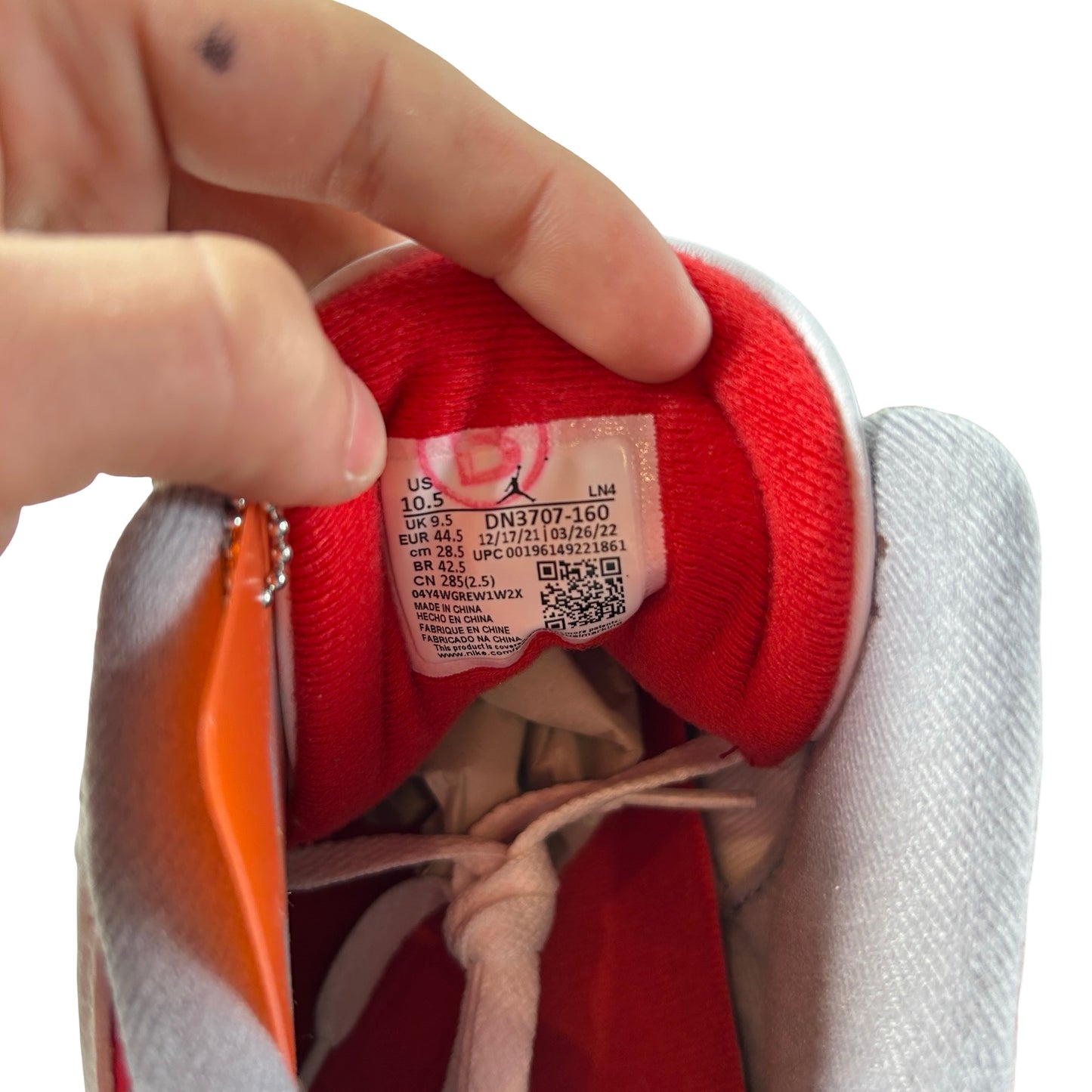 DN3707 160 Jordan 3 Retro Fire Red (2022) [CONDITIONAL] - 10.5 M (B-Grade)