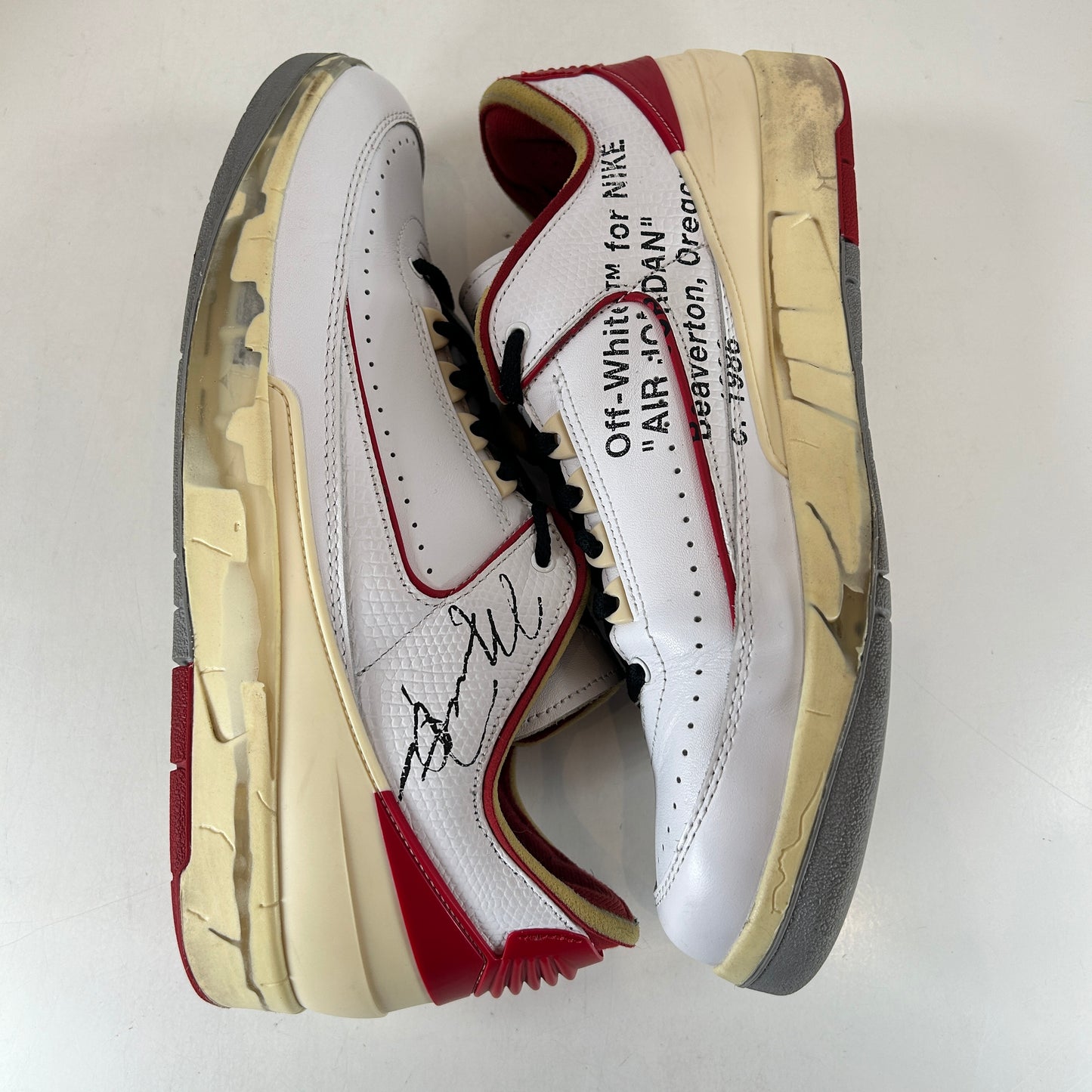 DJ4375 106 Jordan 2 Retro Low SP Off-White White Red [USED] - 12 M (Used)