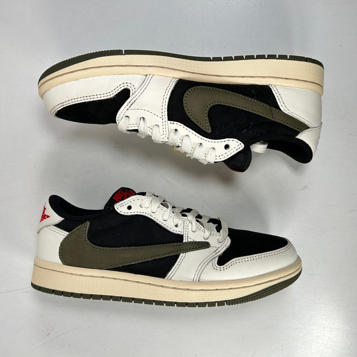 DZ4137 106 Jordan 1 Retro Low OG SP Travis Scott Oliva