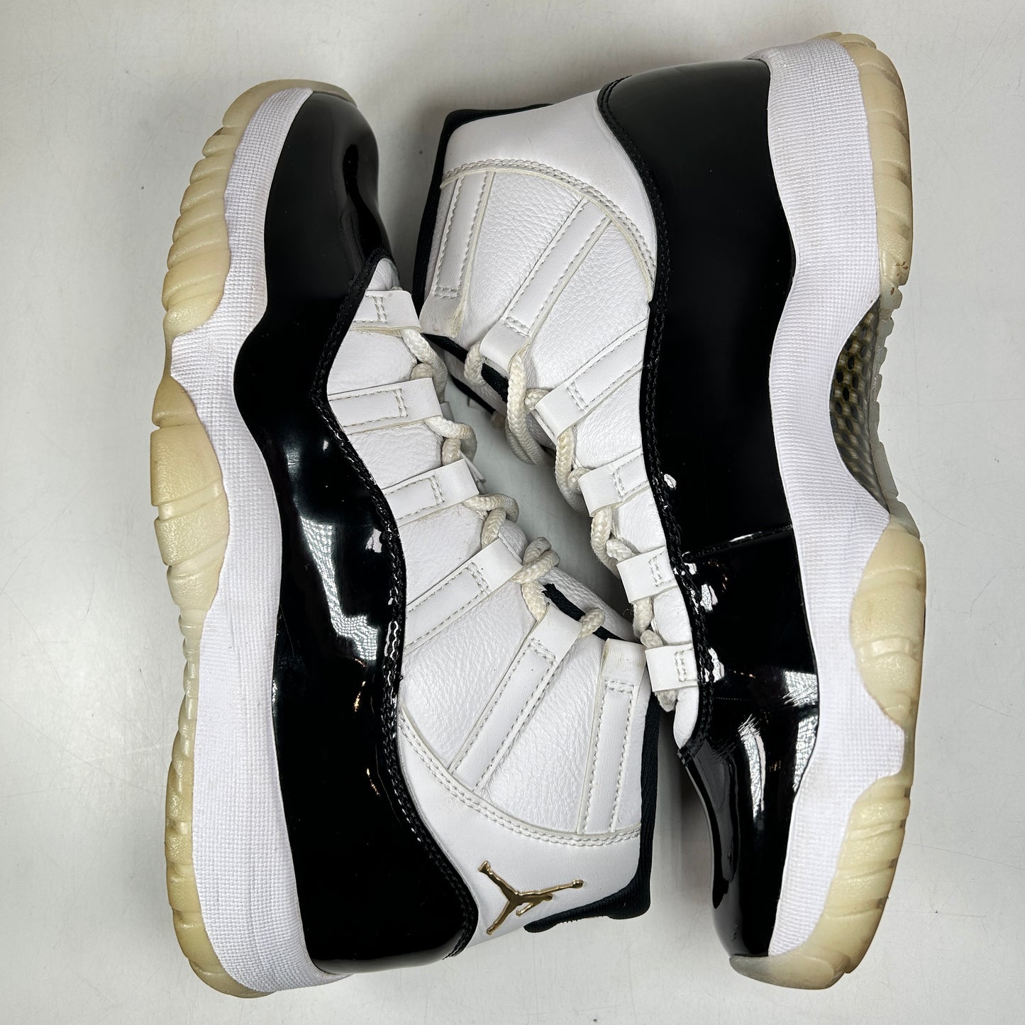 CT8012 170 Jordan 11 Retro DMP Defining Moments (2023) [USED] - 8.5 M (Used)