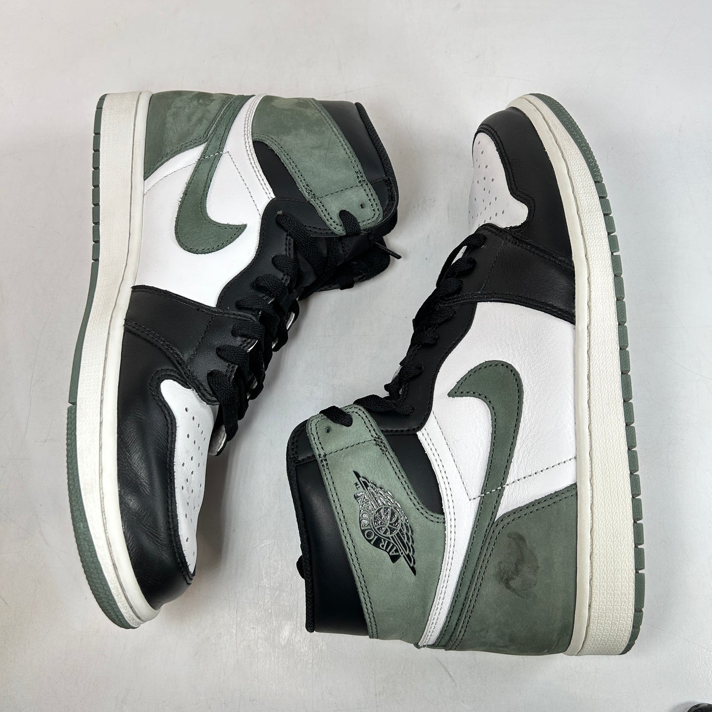 555088 135 Jordan 1 Clay Green [USED] - 11 M (Used2)