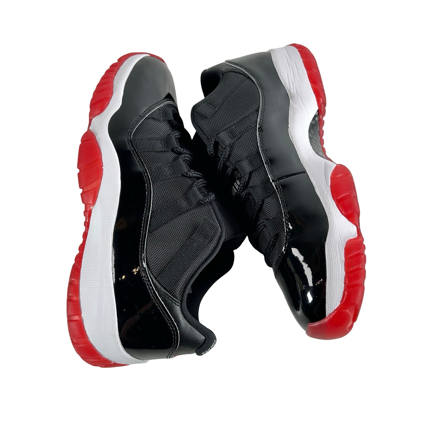 FV5104 006 Jordan 11 Retro Low Bred (2025) - 9 M (Used2)