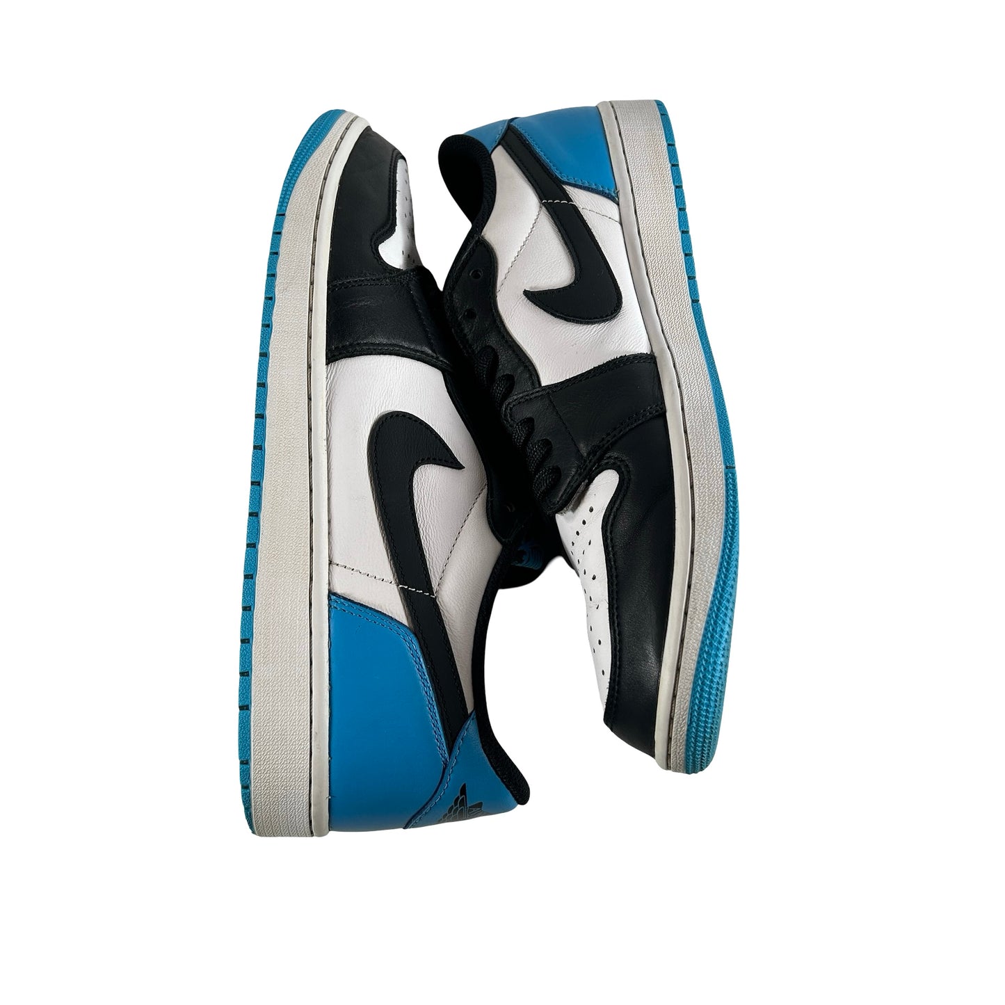 CZ0790 104 Jordan 1 Retro Low OG Negro Polvo Oscuro Azul