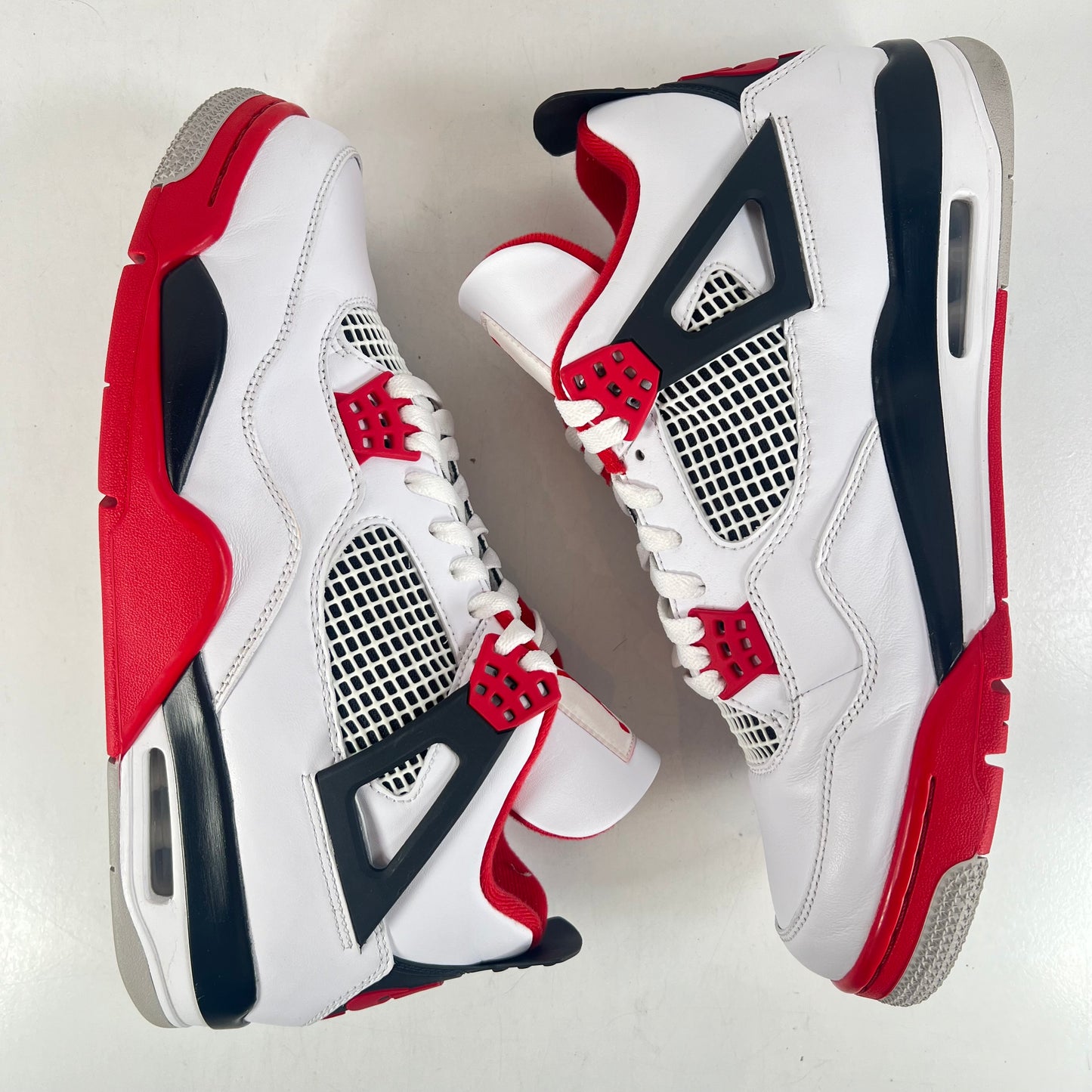 DC7770 160 Jordan 4 Retro Fire Red (2020) [USED] - 11.5 M (Used)