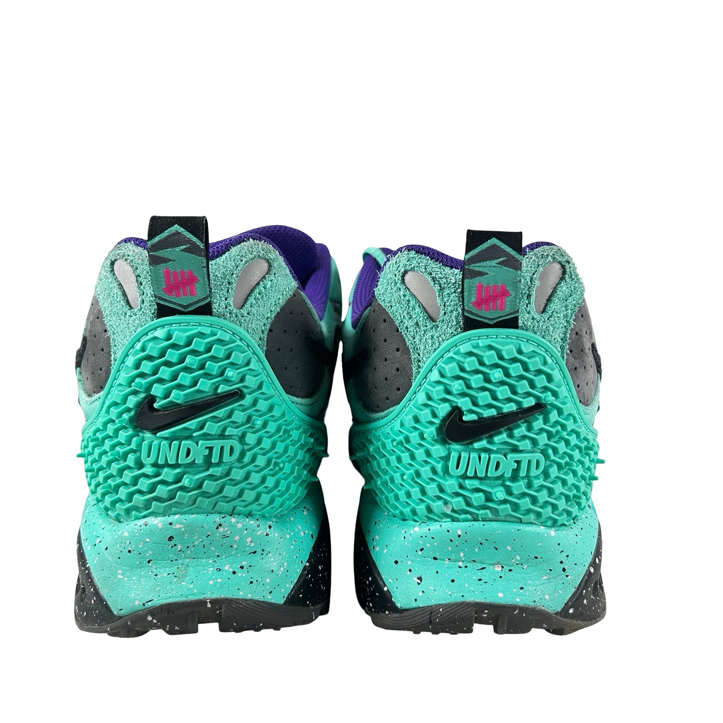 FN7546 301 Nike Air Terra Humara Undefeated Light Menta [USED] - 9 M (Used)