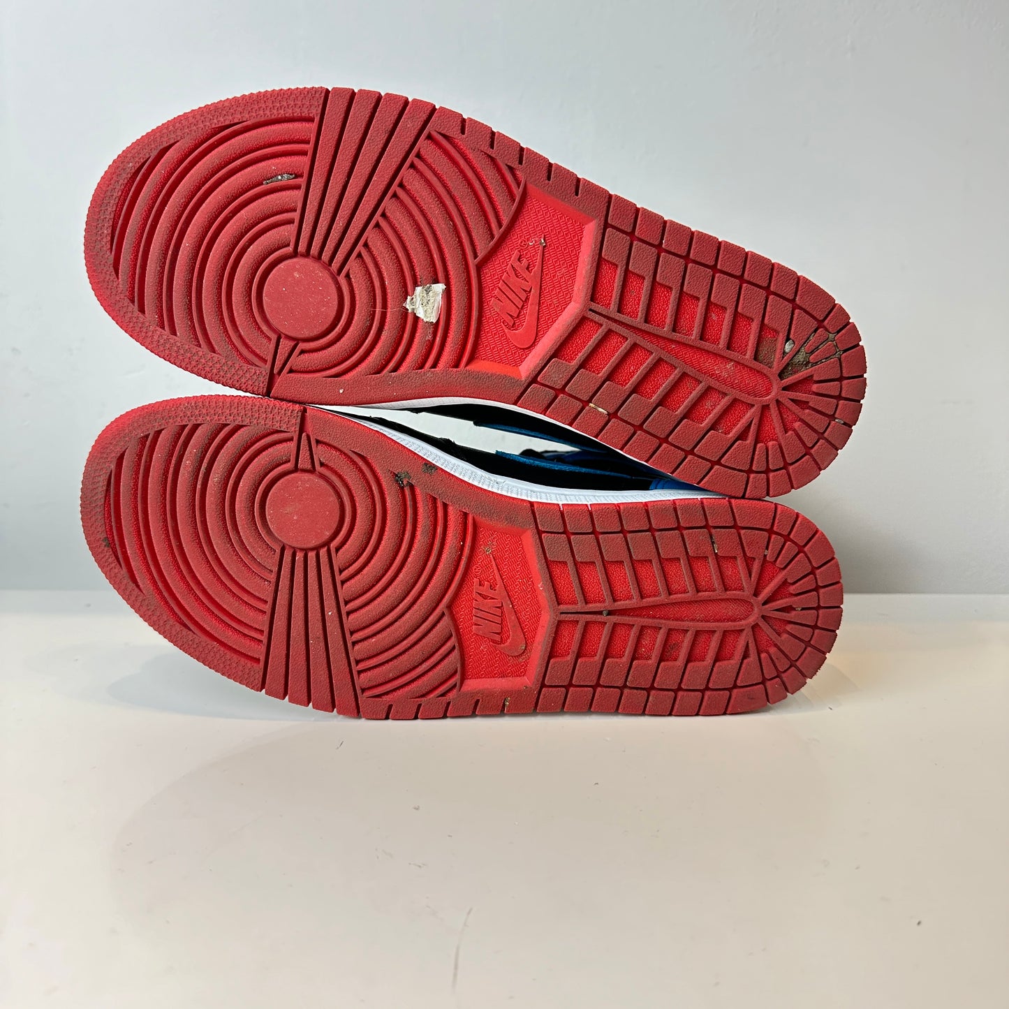 CD0461 046 Jordan 1 Retro High NC To Chi (Mujeres)