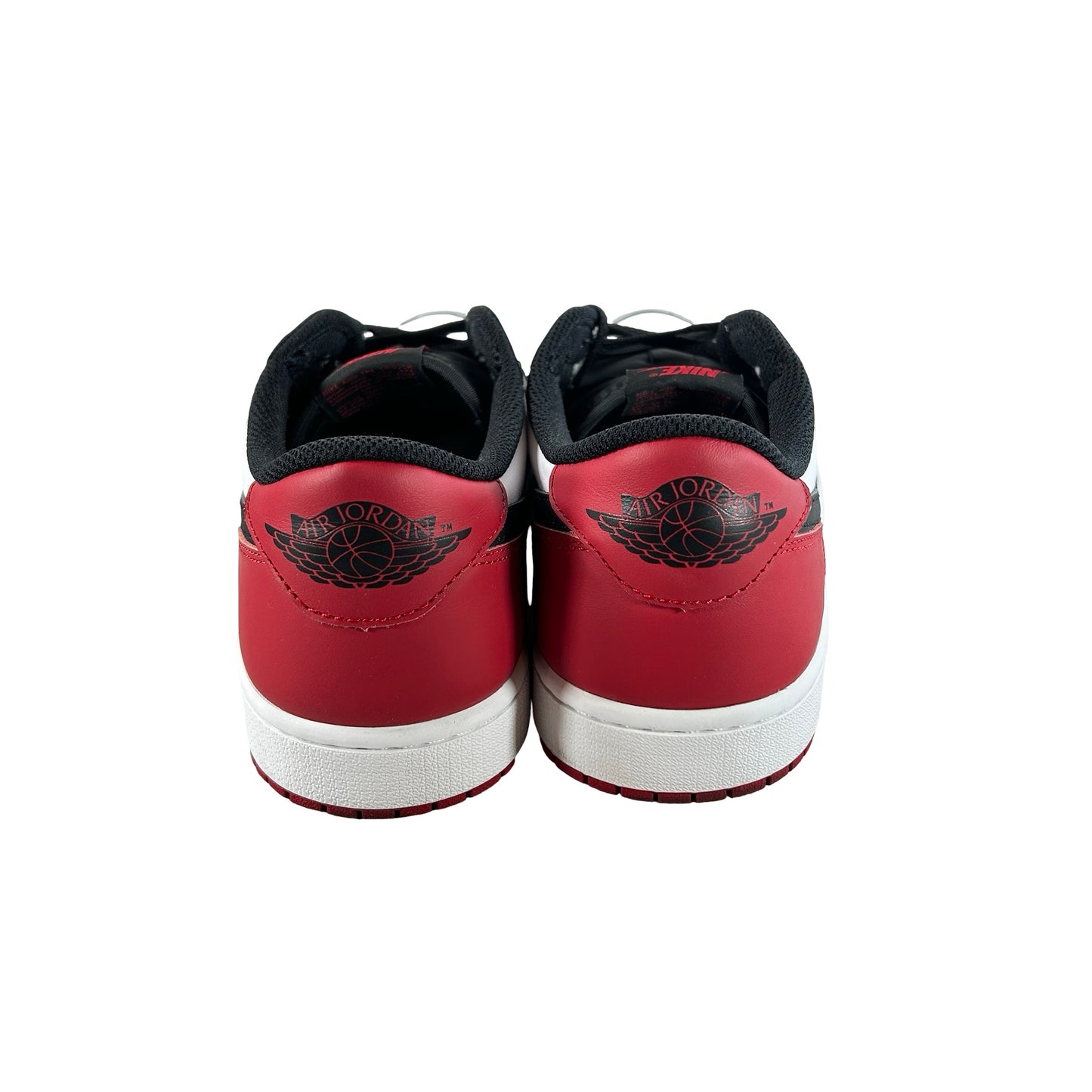 CZ0790 106 Jordan 1 Retro Low OG Punta negra (2023)
