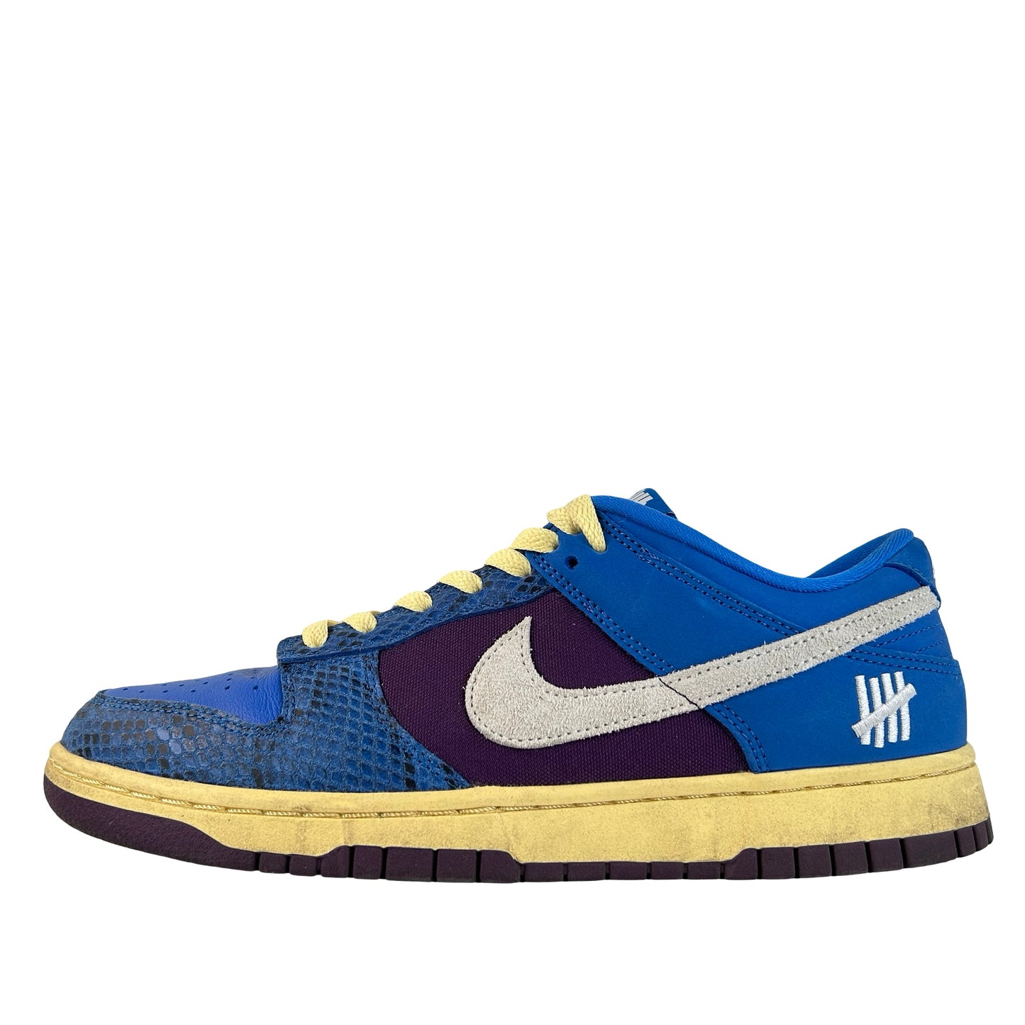 DH6508 400 Nike Dunk Low Undefeated 5 On It Dunk vs. AF1 [USED] - 9.5 M (Used)