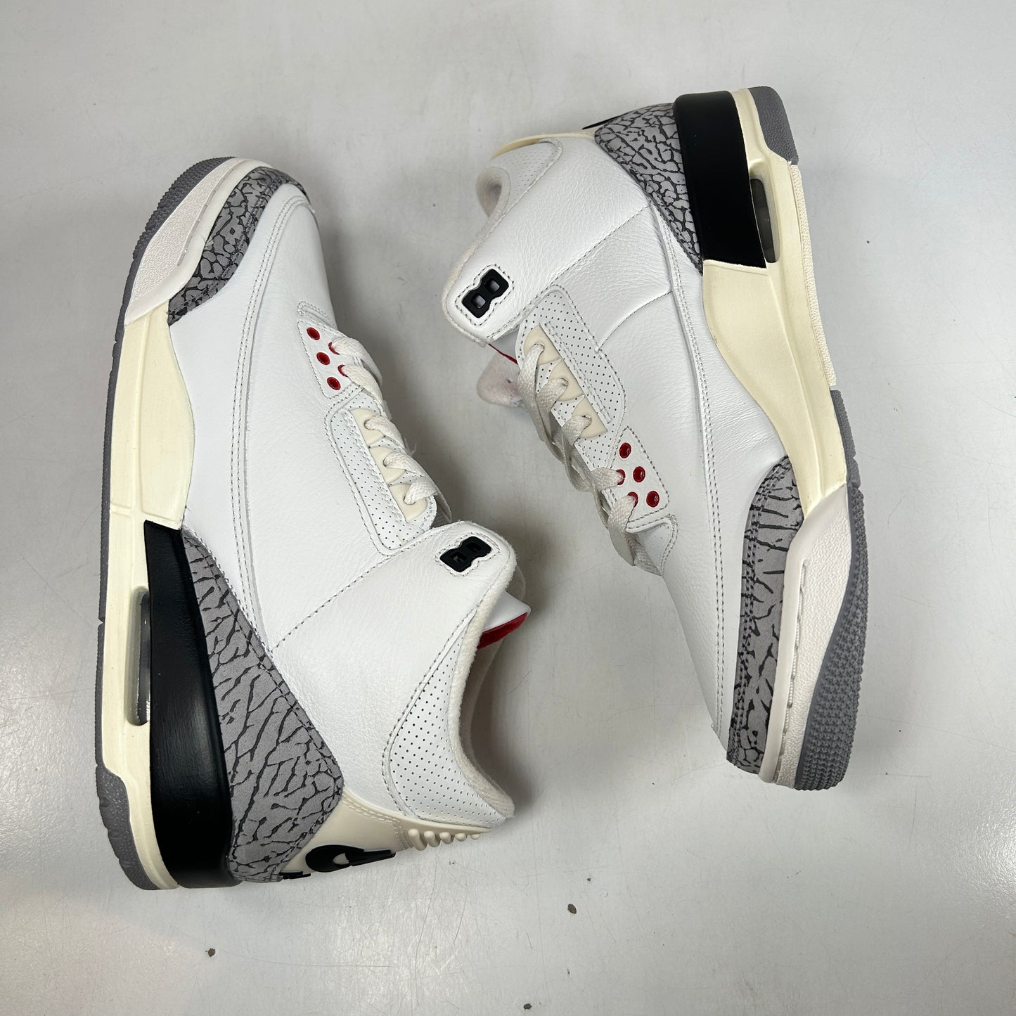 DN3707 100 Jordan 3 Retro White Cement Reimagined [USED] - 10 M (VNDS)