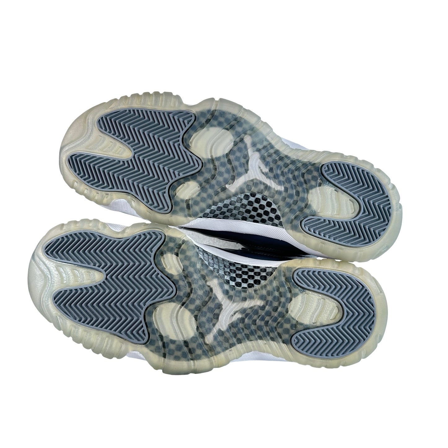 528895 003 Air Jordan 11 Retro Low Cool Grey - 8.5 M (Soles Yellowing2)