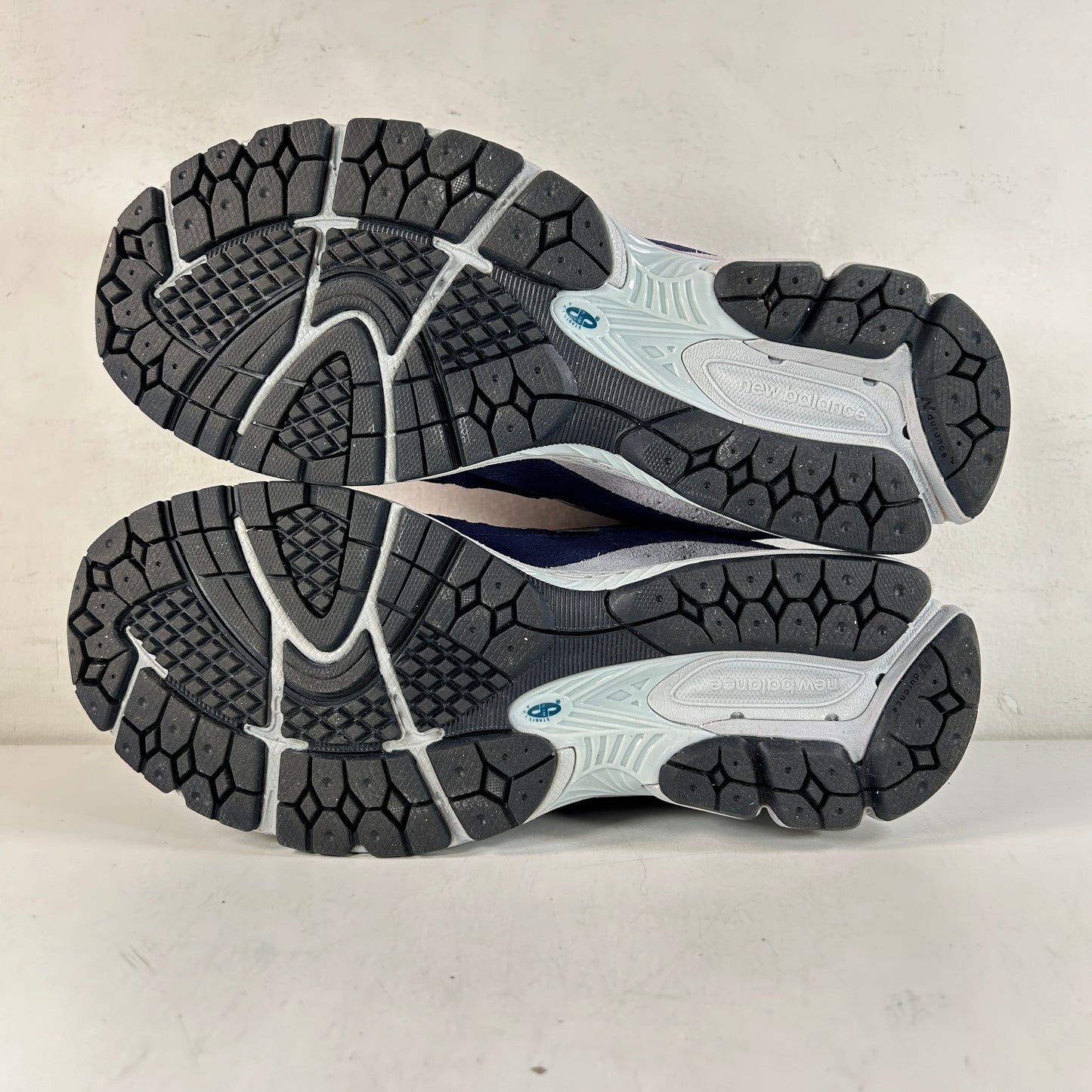 M2002RWC New Balance 2002R Night Tide [USED] - 8.5 M (Used)