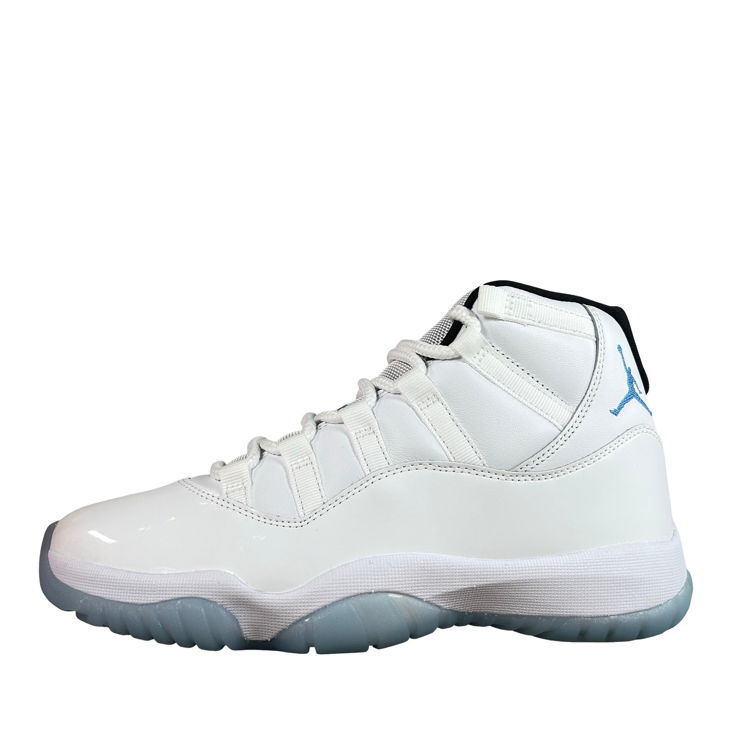 CT8012 104 Jordan 11 Retro Legend Blue (2024) - 7 M (B-Grade)